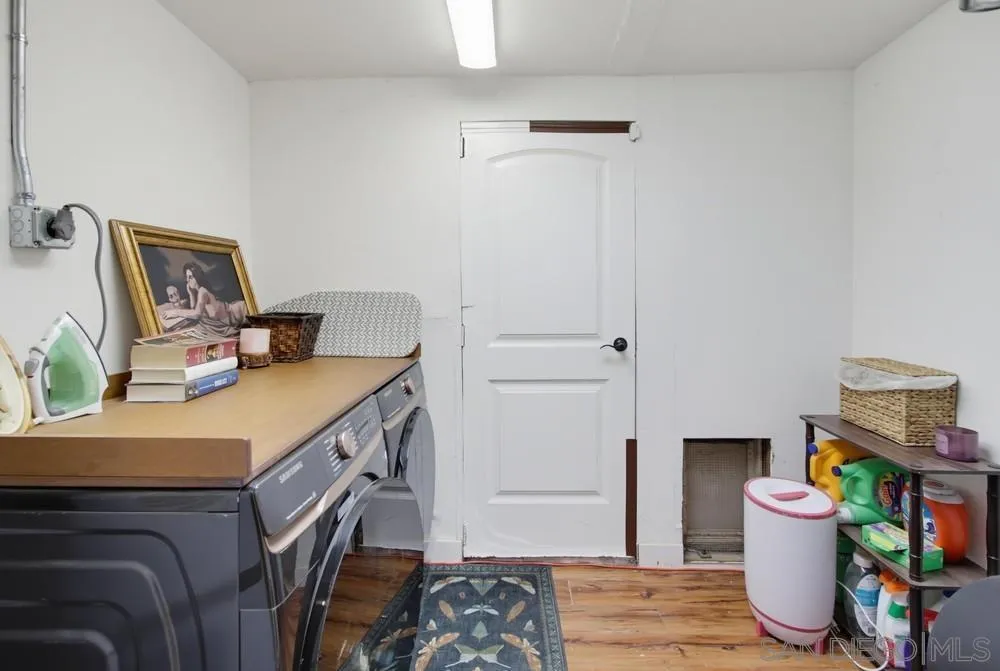 https://cdn.realtyfeed.com/cdn/127/260019990/dc8d237f2e1af2dddbfa665ea024c68f.webp