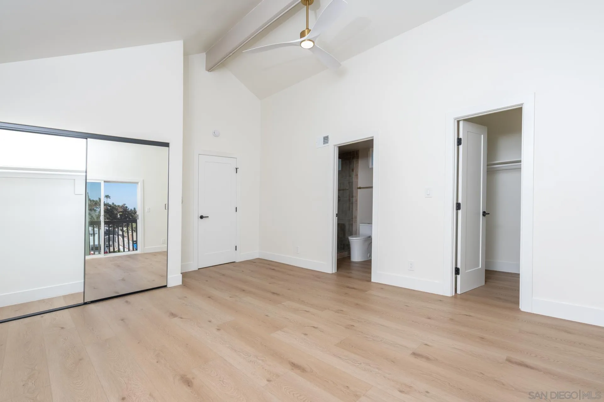 https://cdn.realtyfeed.com/cdn/127/260019996/47ee952b4dbe0ab850cd5b405b27bc67.webp