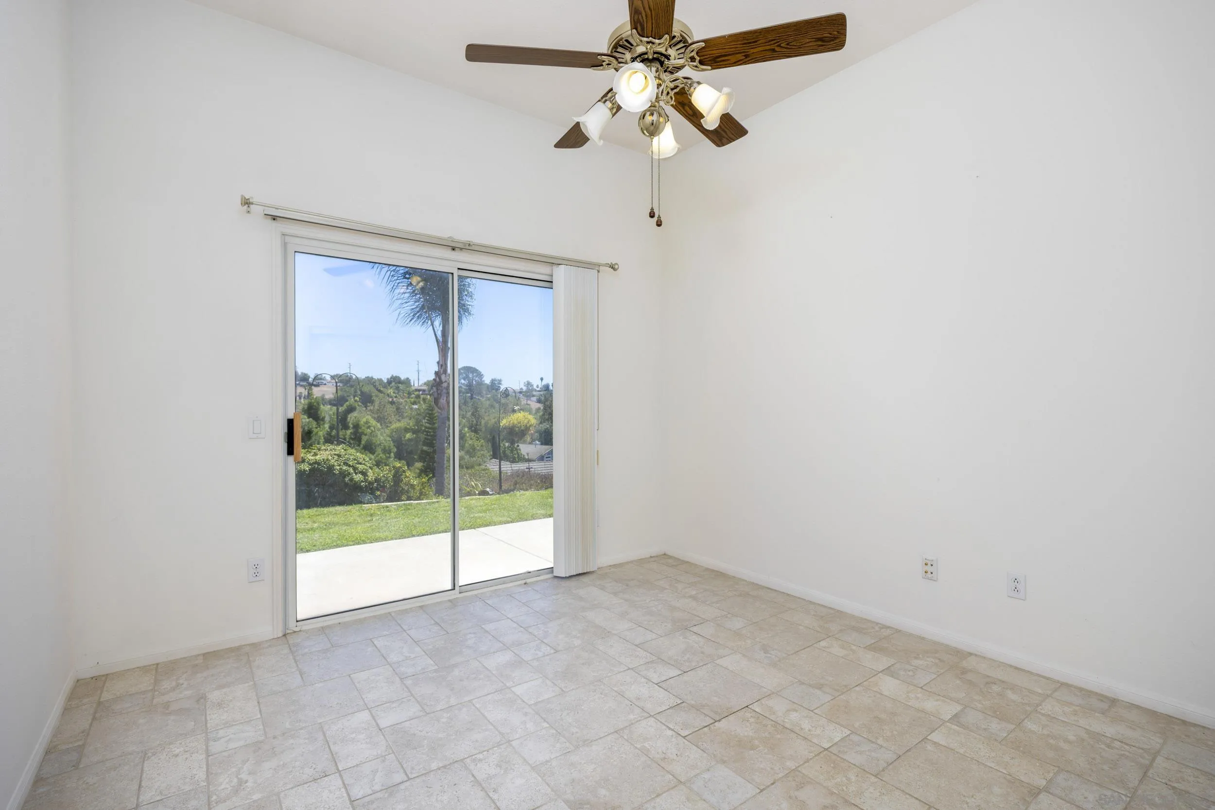 https://cdn.realtyfeed.com/cdn/127/260020001/048bcd370754555271db920c06e7e25e.webp