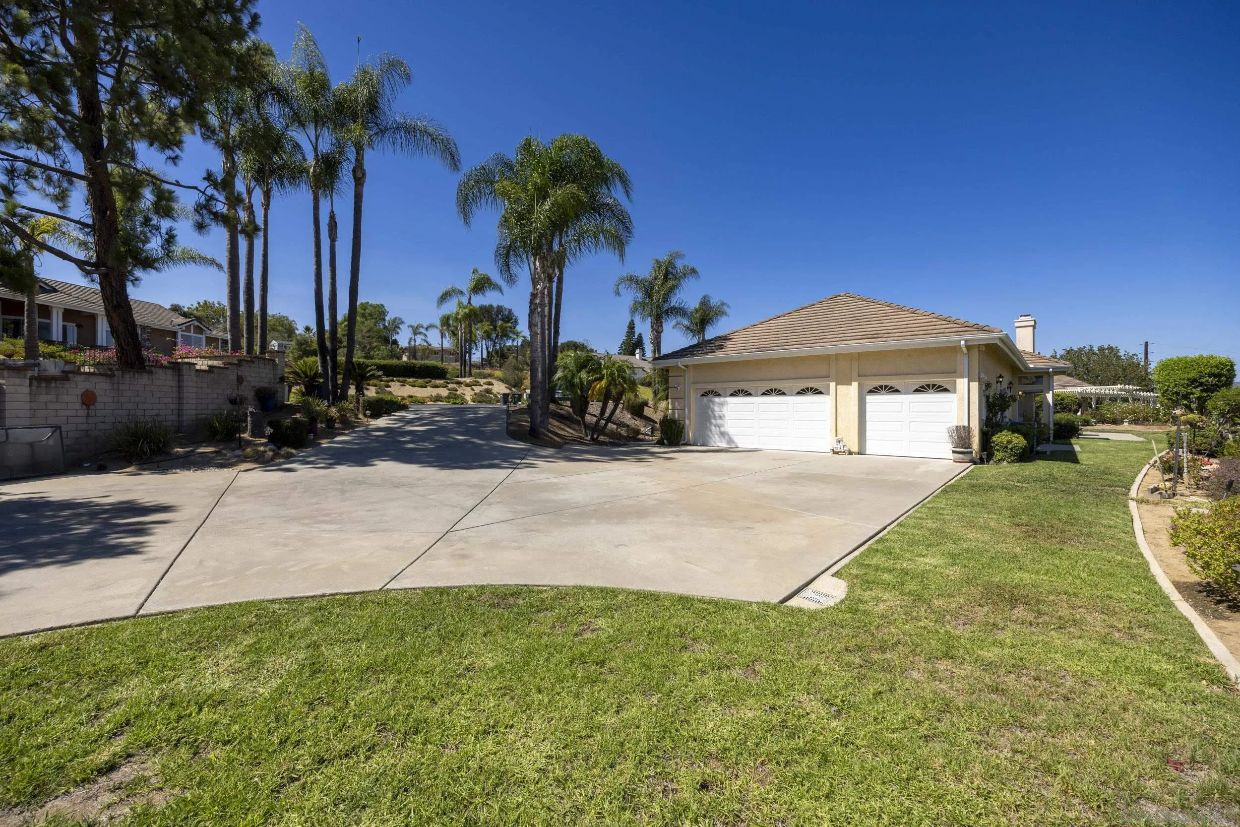 https://cdn.realtyfeed.com/cdn/127/260020001/0d80deb4655ea8b88210b137a5ba6273.webp