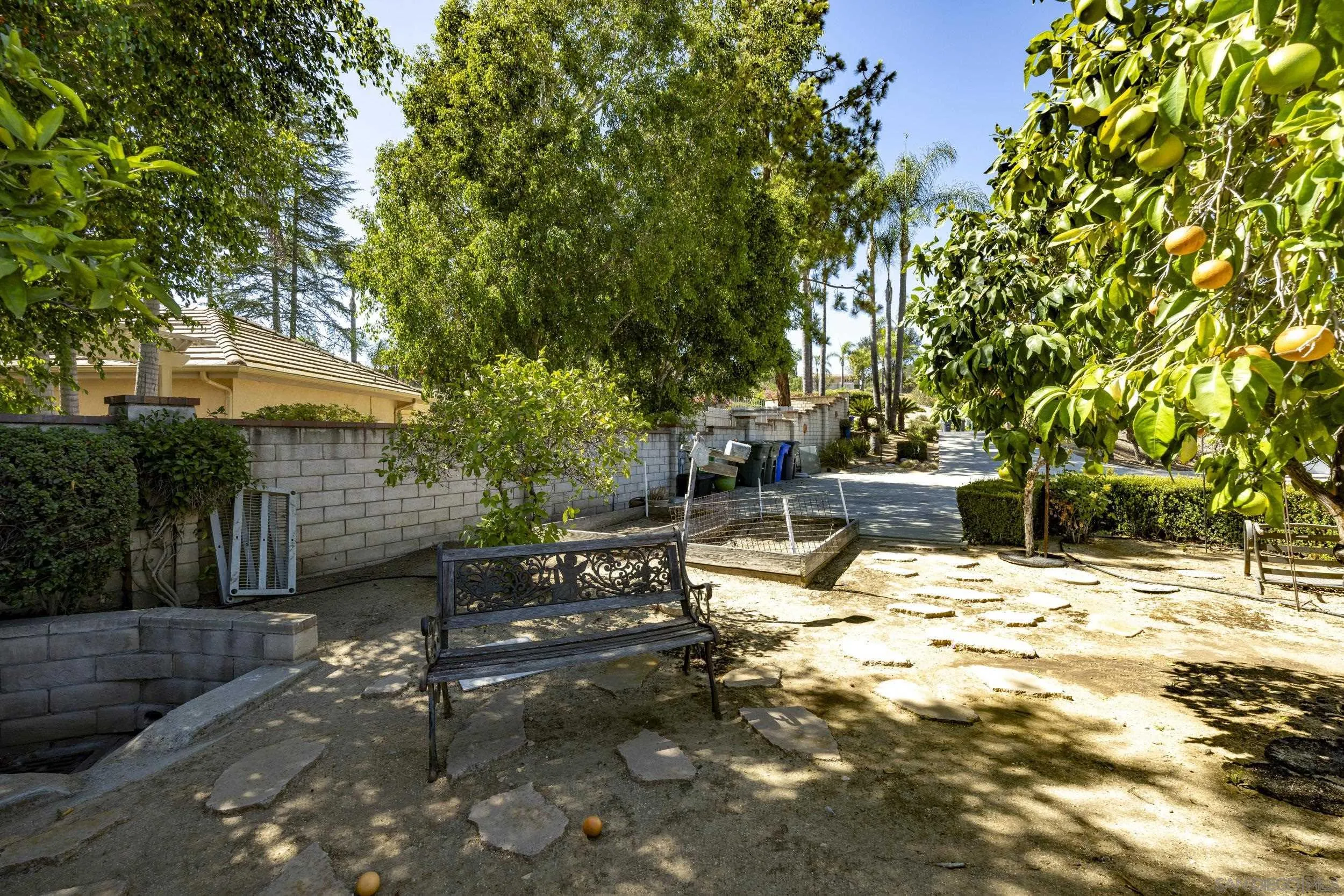 https://cdn.realtyfeed.com/cdn/127/260020001/264facf45df942c44b37fbf5d94fb76a.webp