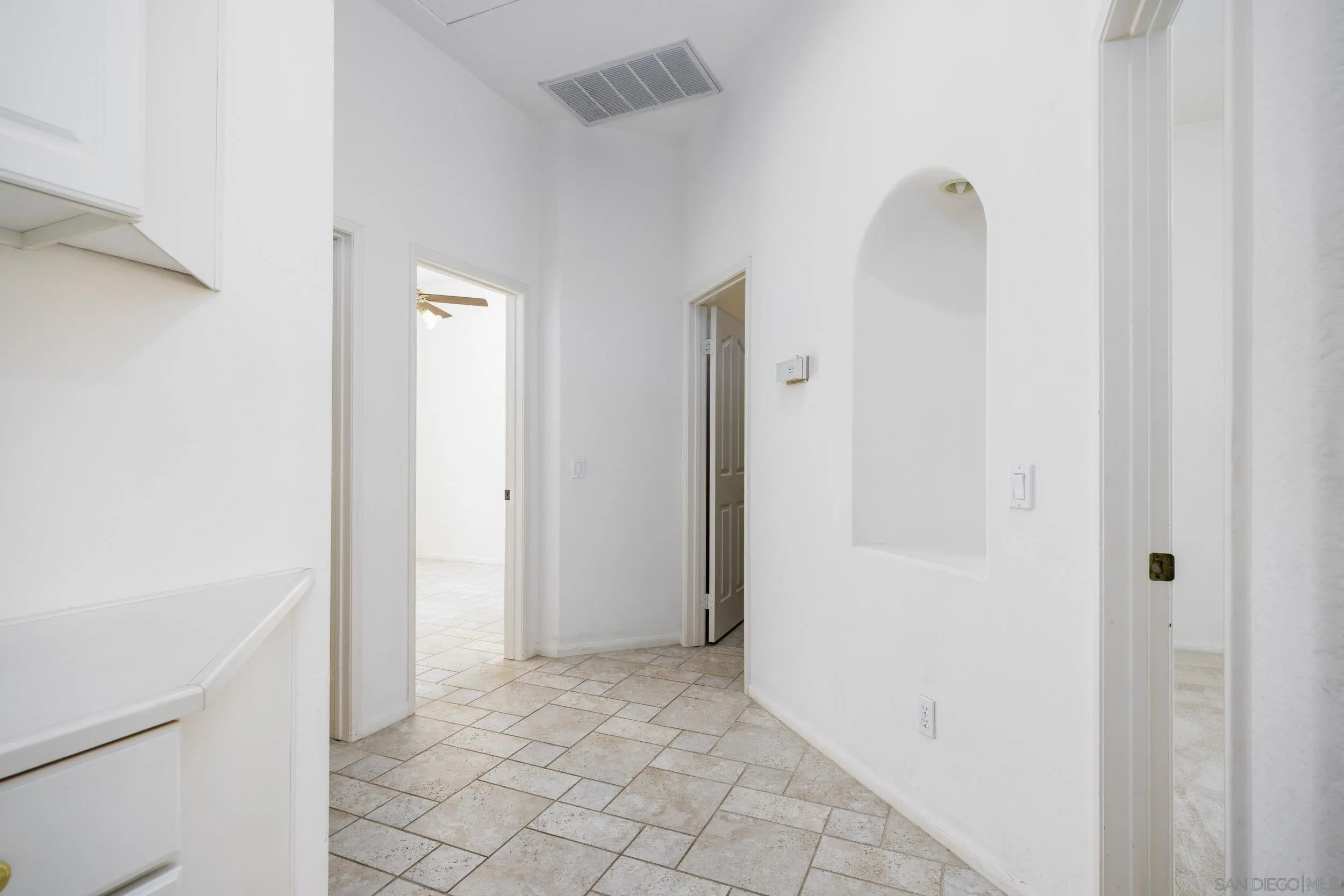https://cdn.realtyfeed.com/cdn/127/260020001/31da0afd27db7dbd29ade982d15c340f.webp