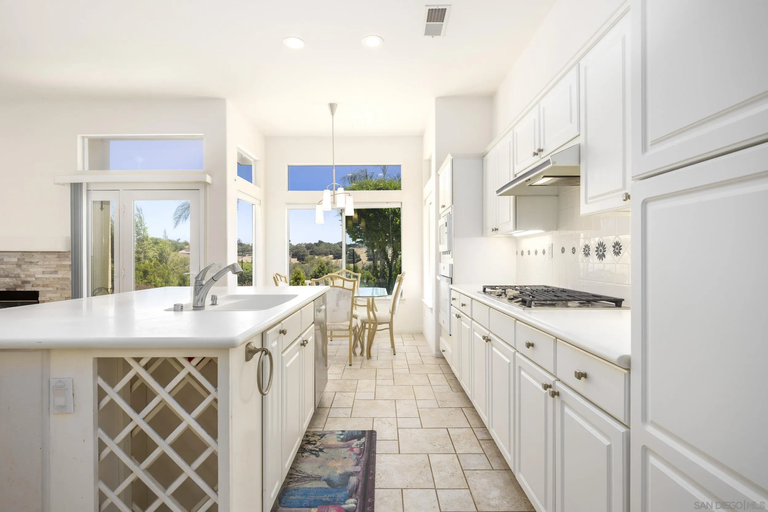 https://cdn.realtyfeed.com/cdn/127/260020001/34ab6bf274f8515d411ffedb8e1a5a9d.webp