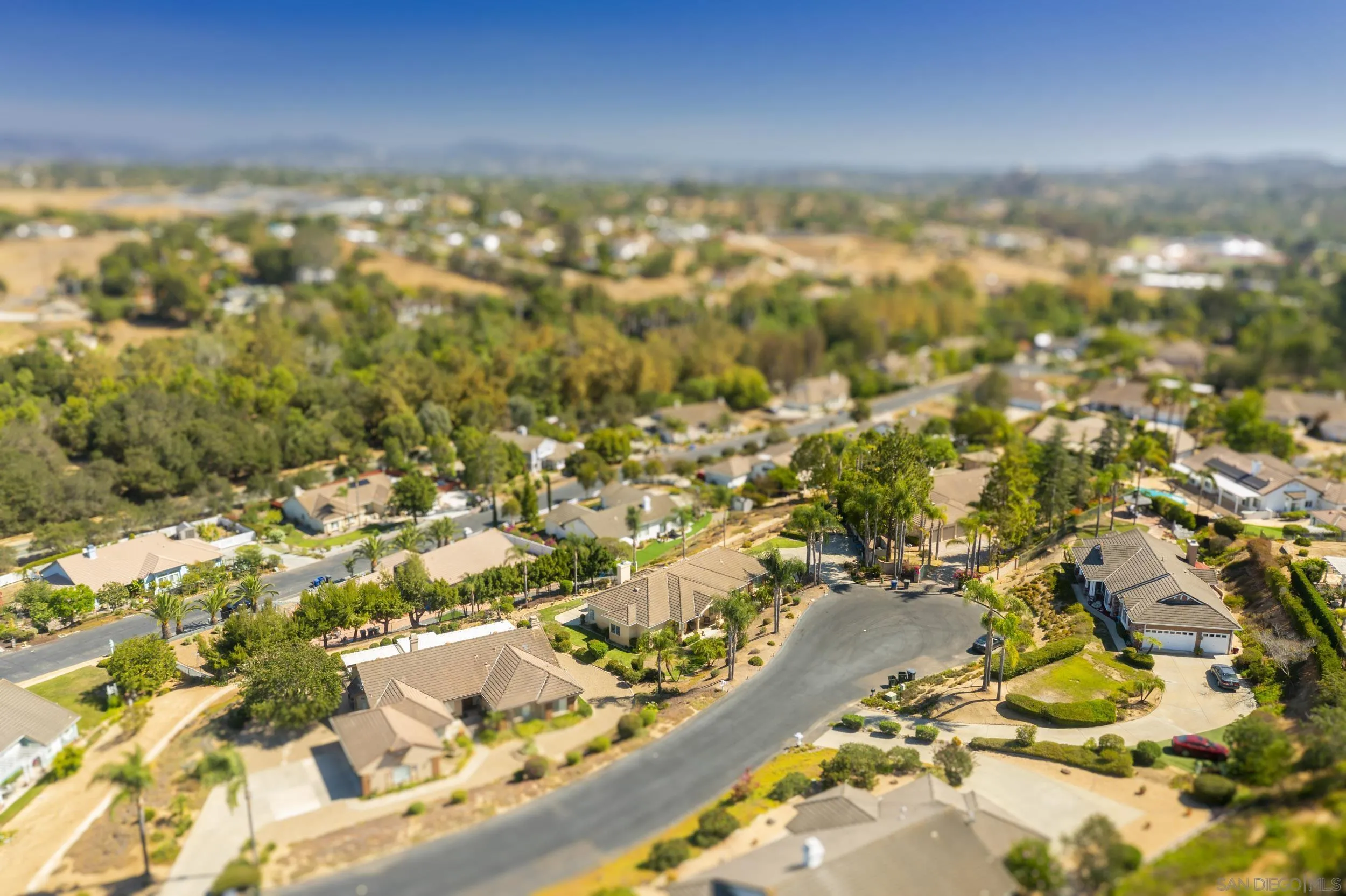 https://cdn.realtyfeed.com/cdn/127/260020001/44802c467327cb990e6eef337caee1d3.webp