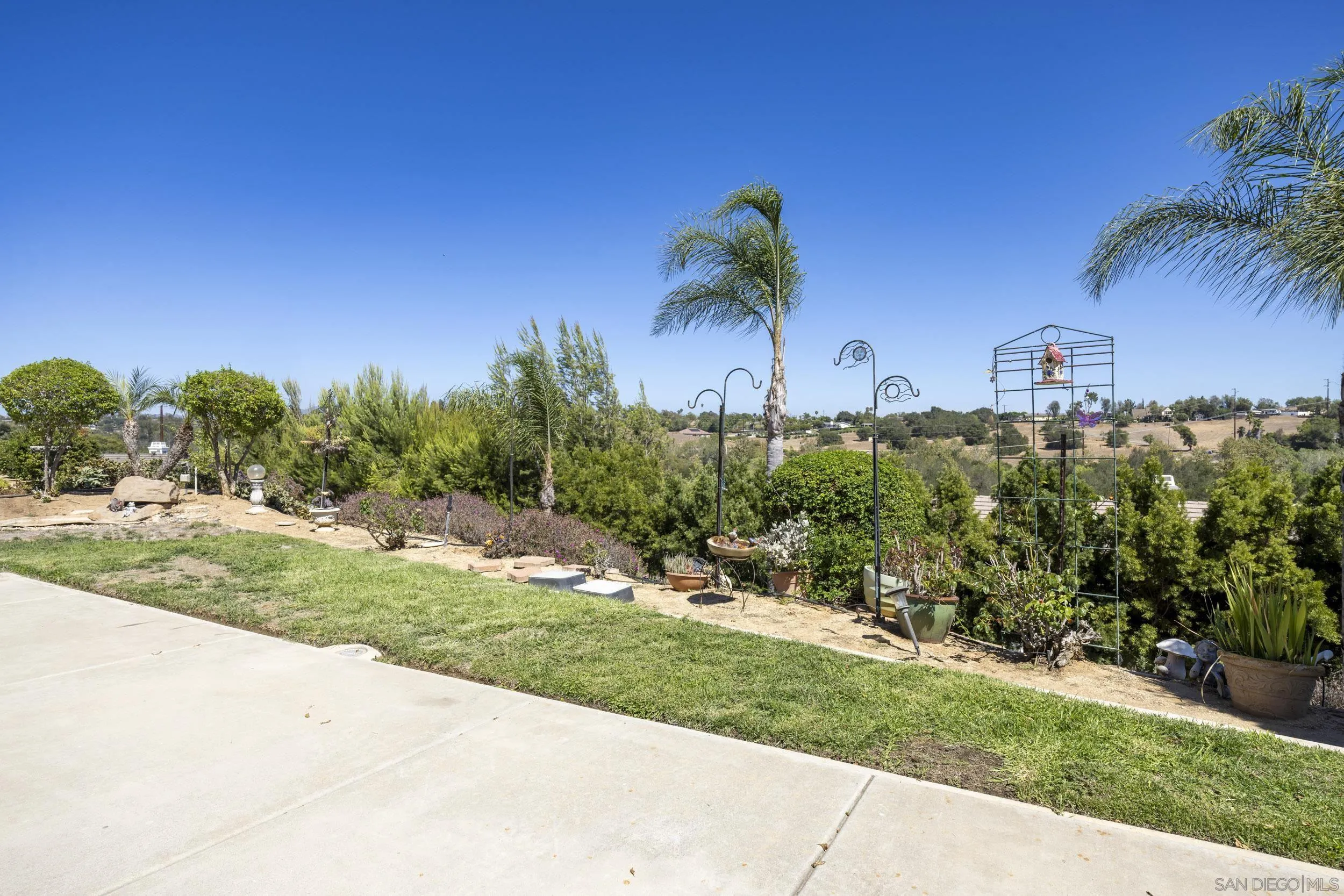 https://cdn.realtyfeed.com/cdn/127/260020001/4b046e2ad4b980582c57570f8d50b1cc.webp
