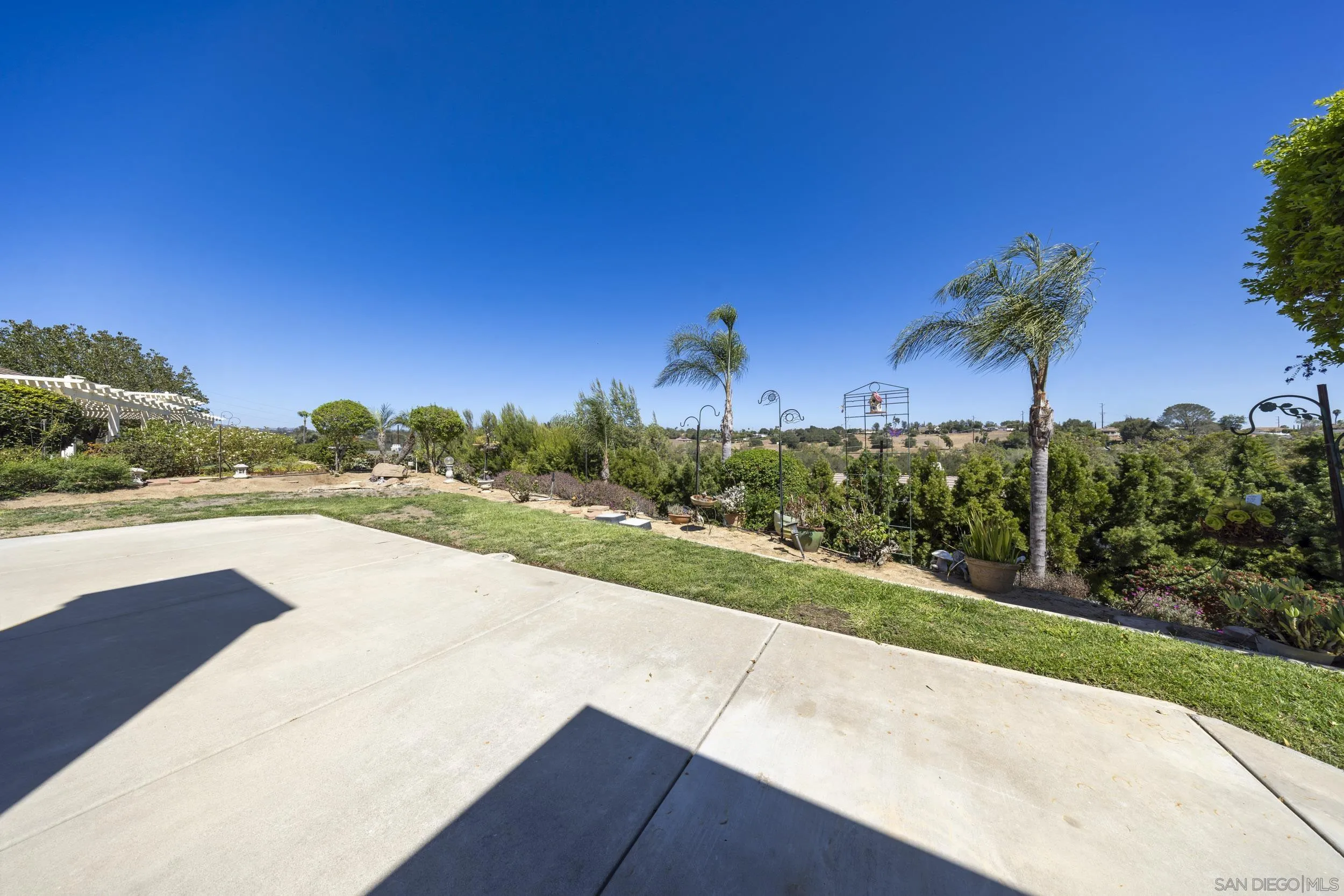 https://cdn.realtyfeed.com/cdn/127/260020001/6361f8298953d6cd802eb38f9f2f9808.webp