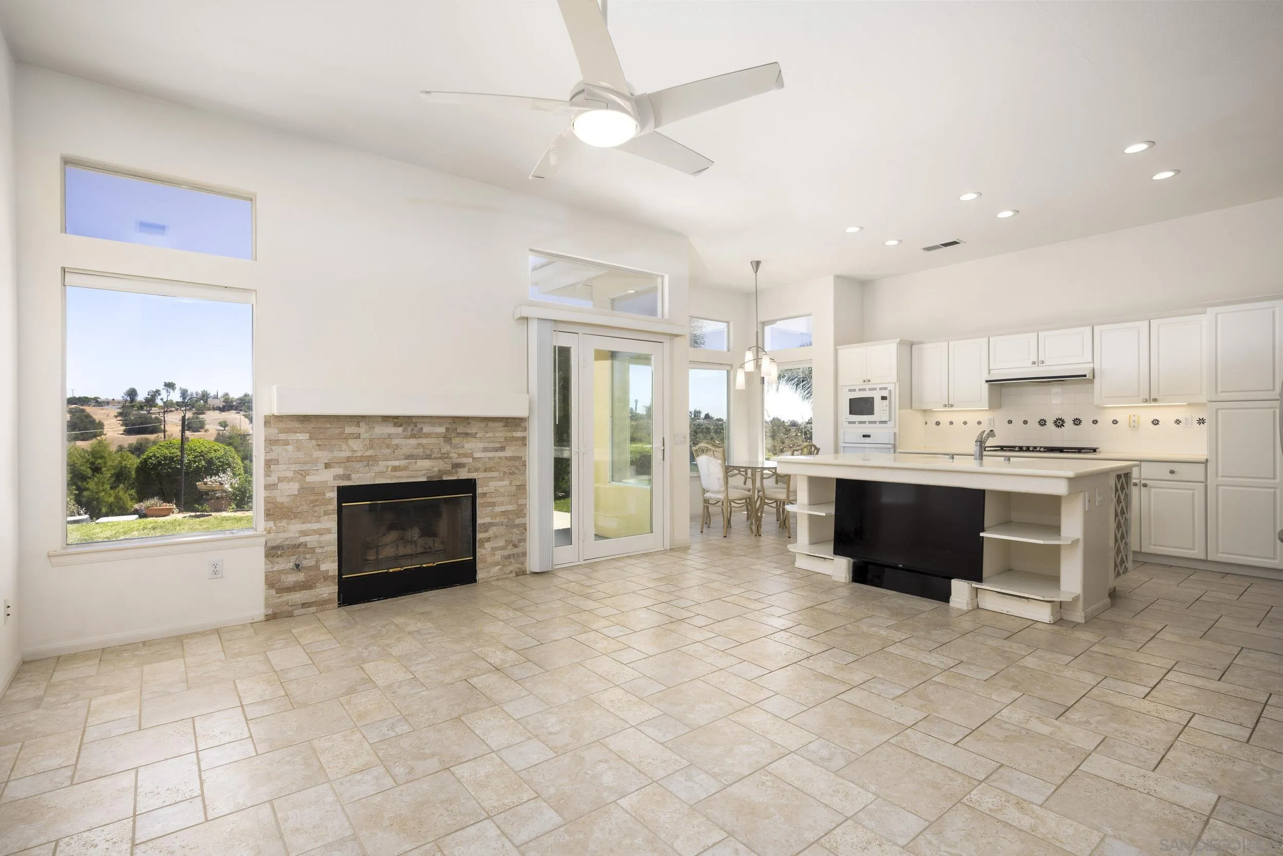 https://cdn.realtyfeed.com/cdn/127/260020001/6ebc8252f85d6bf11a88d12761cdb4e3.webp