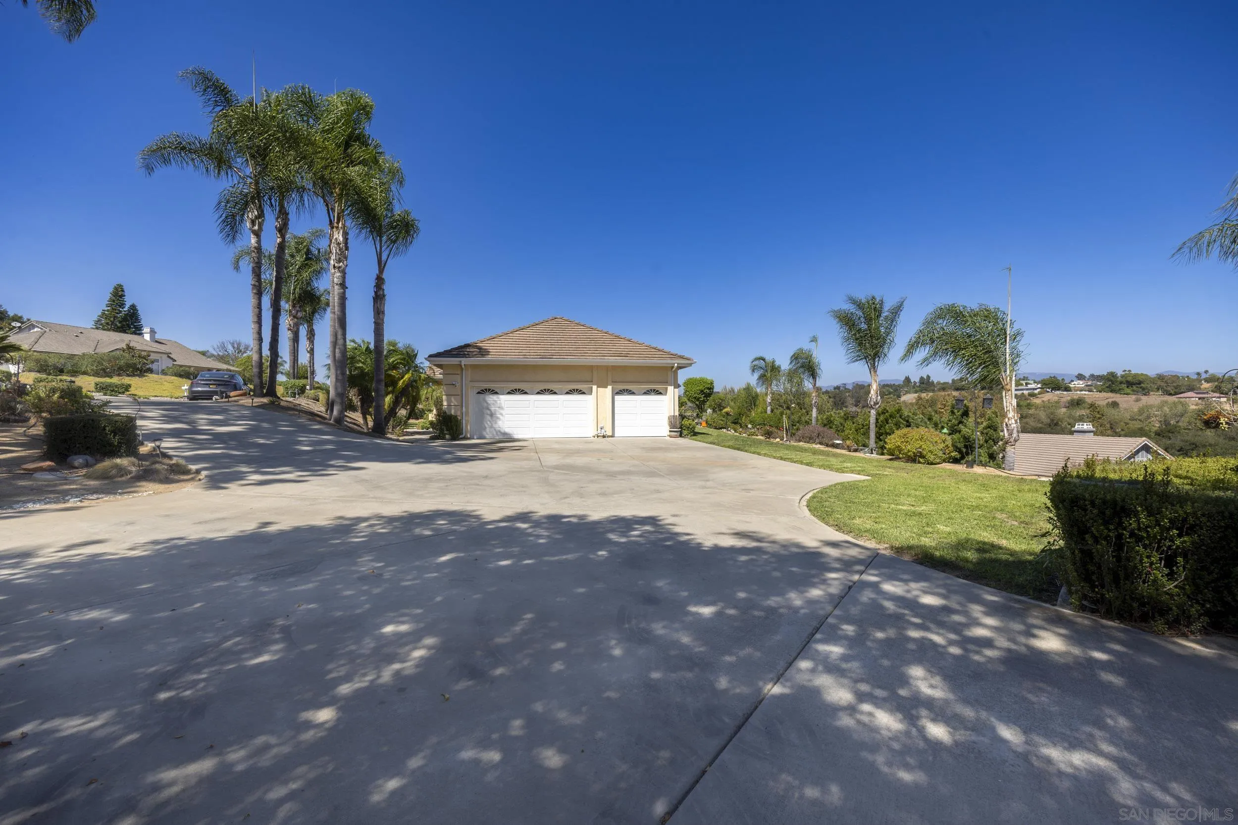 https://cdn.realtyfeed.com/cdn/127/260020001/8404296573f35789081e87d516ef35f0.webp