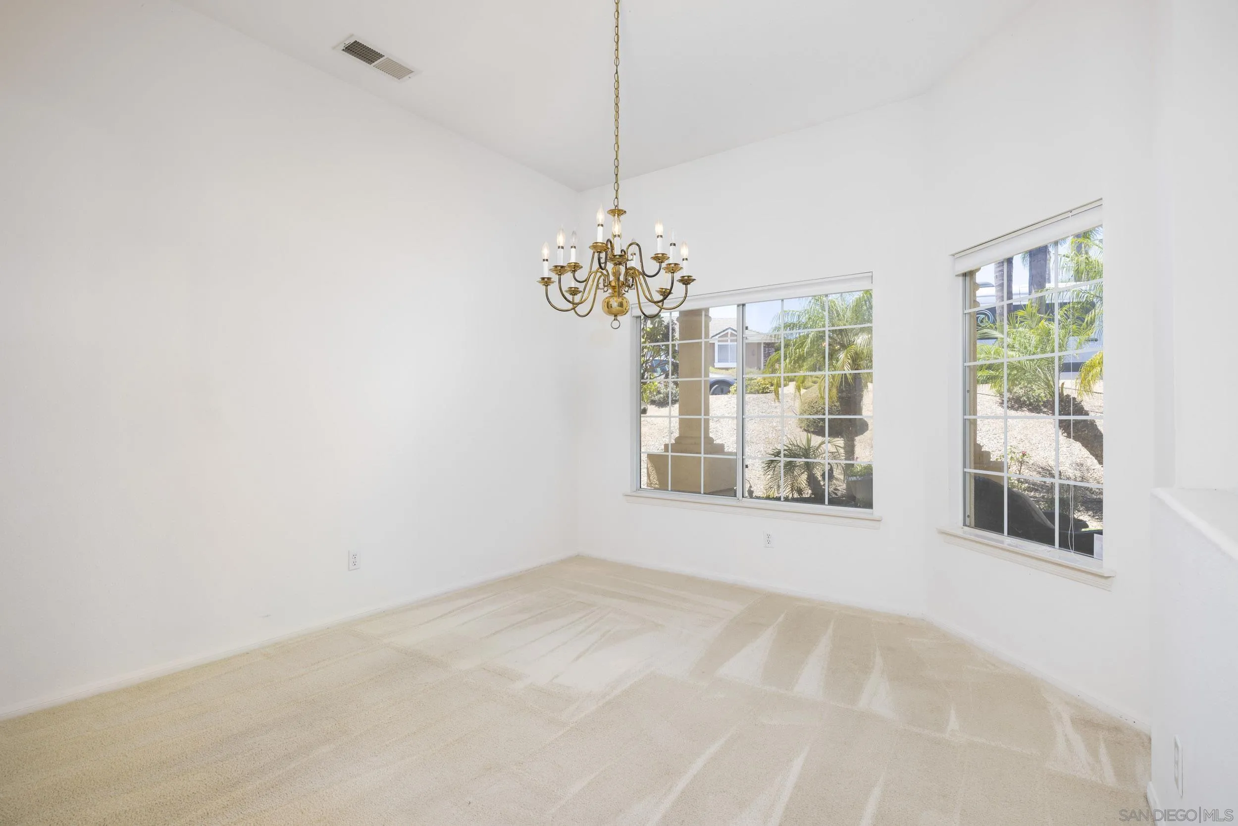 https://cdn.realtyfeed.com/cdn/127/260020001/95f5e28337e70f37a6ad6e937c9ecacb.webp