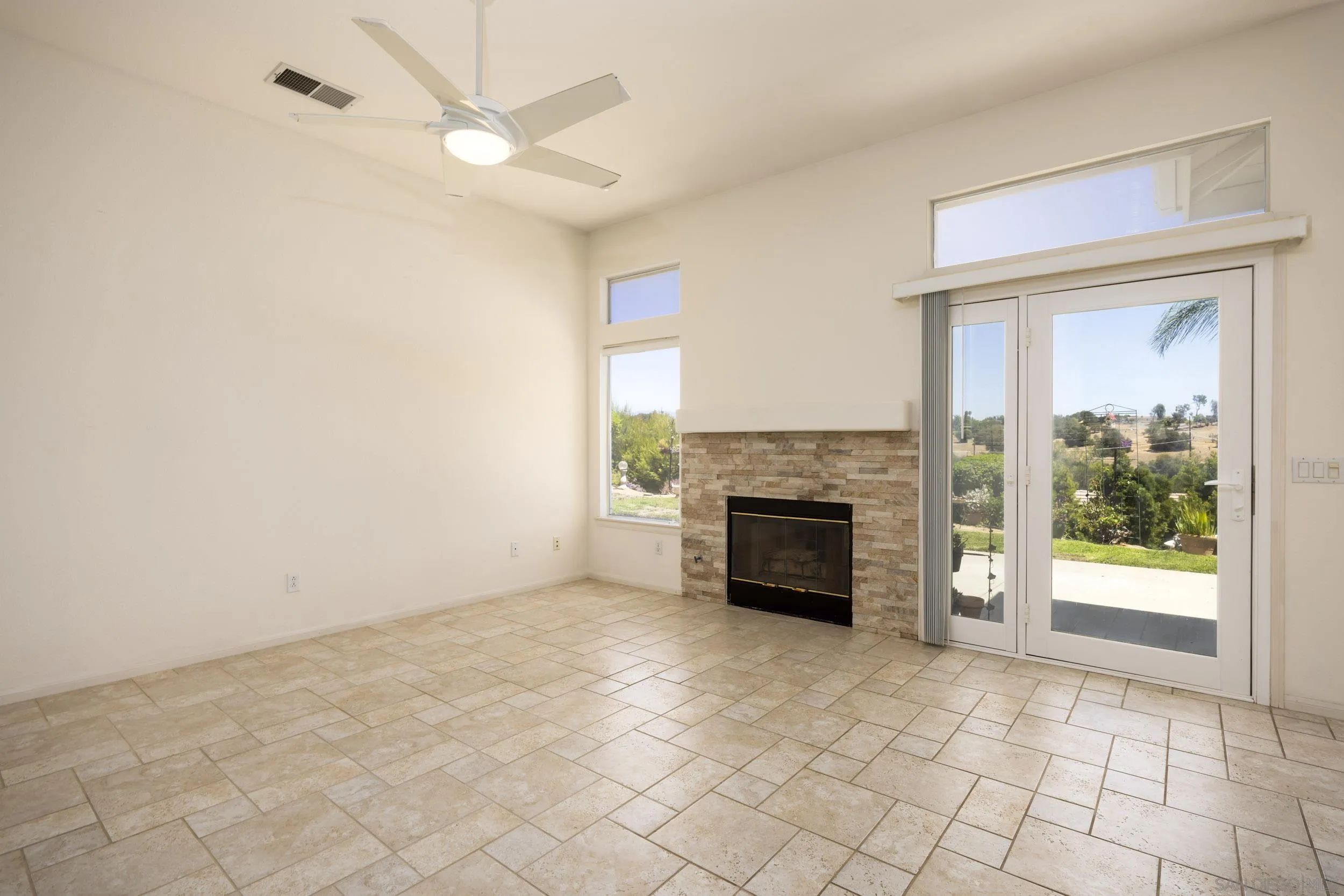 https://cdn.realtyfeed.com/cdn/127/260020001/d85c4742acb10c42365c11c100083721.webp