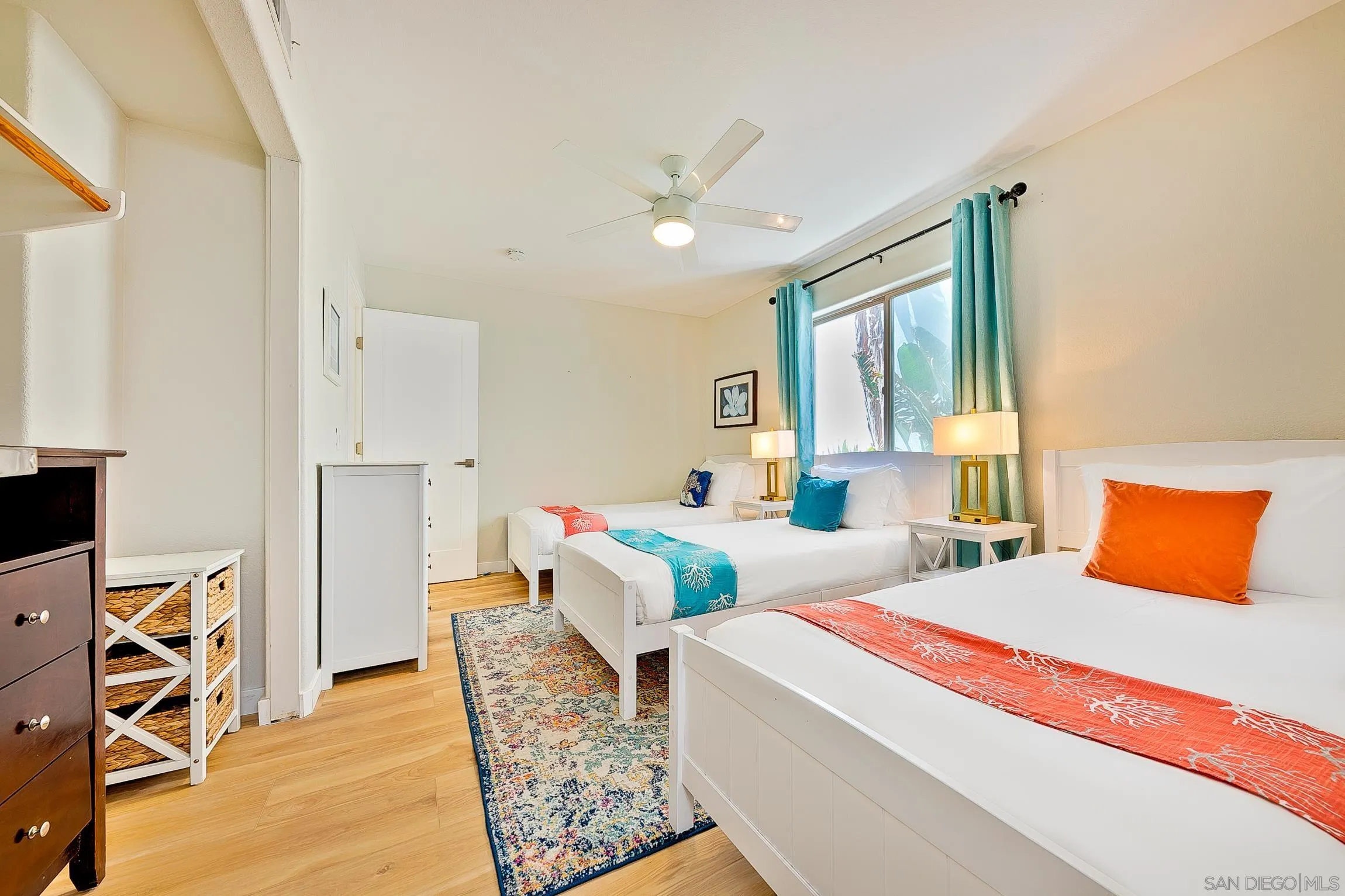 https://cdn.realtyfeed.com/cdn/127/260020004/b4ddb2816dbbb0b61a77d188f4f4dfef.webp