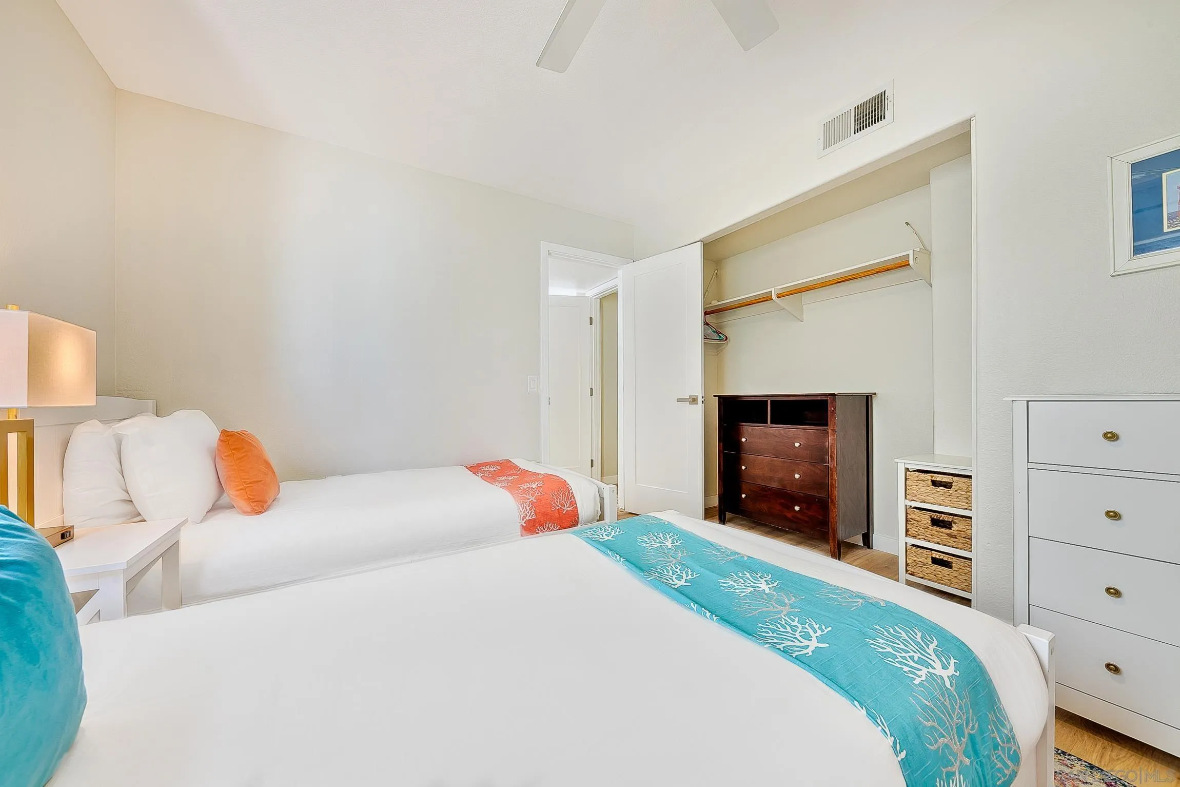 https://cdn.realtyfeed.com/cdn/127/260020004/d17591657d8a071af04e62540971be29.webp