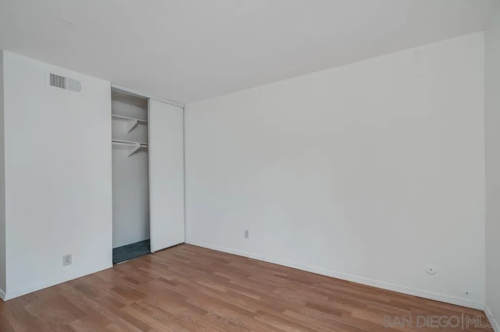 Photo #26: 260020006 Listing: Photo #26