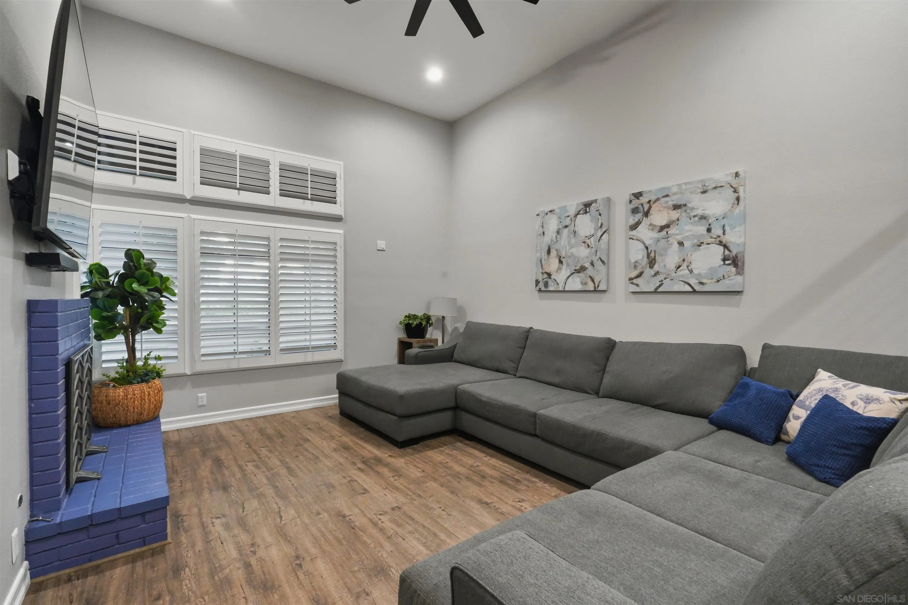 https://cdn.realtyfeed.com/cdn/127/260020010/e95f9f0d71a2bfd9af446cf6ed571b69.webp