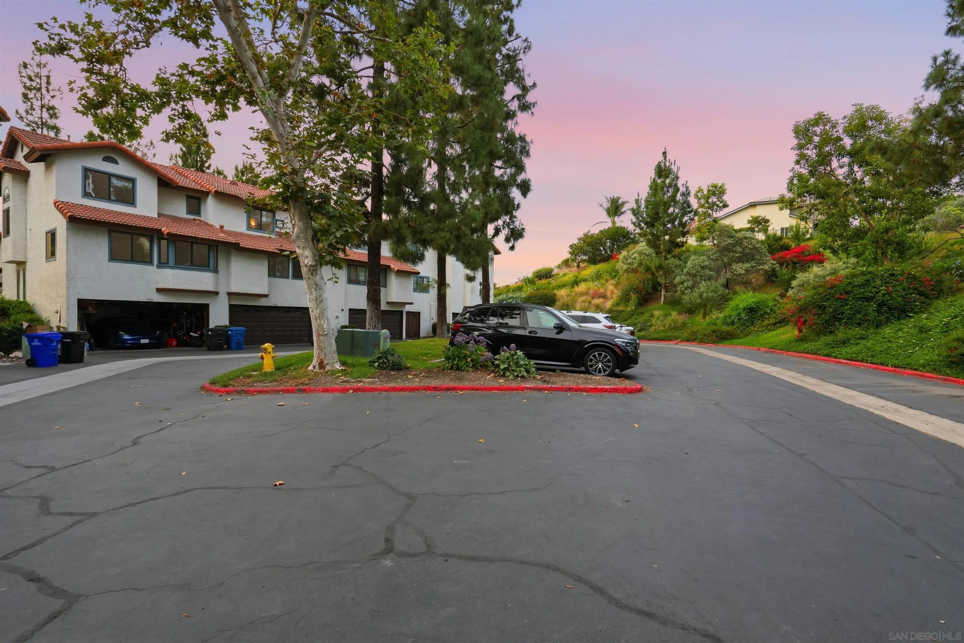 https://cdn.realtyfeed.com/cdn/127/260020010/ea71b409c3880bd54f1408e31e242604.webp