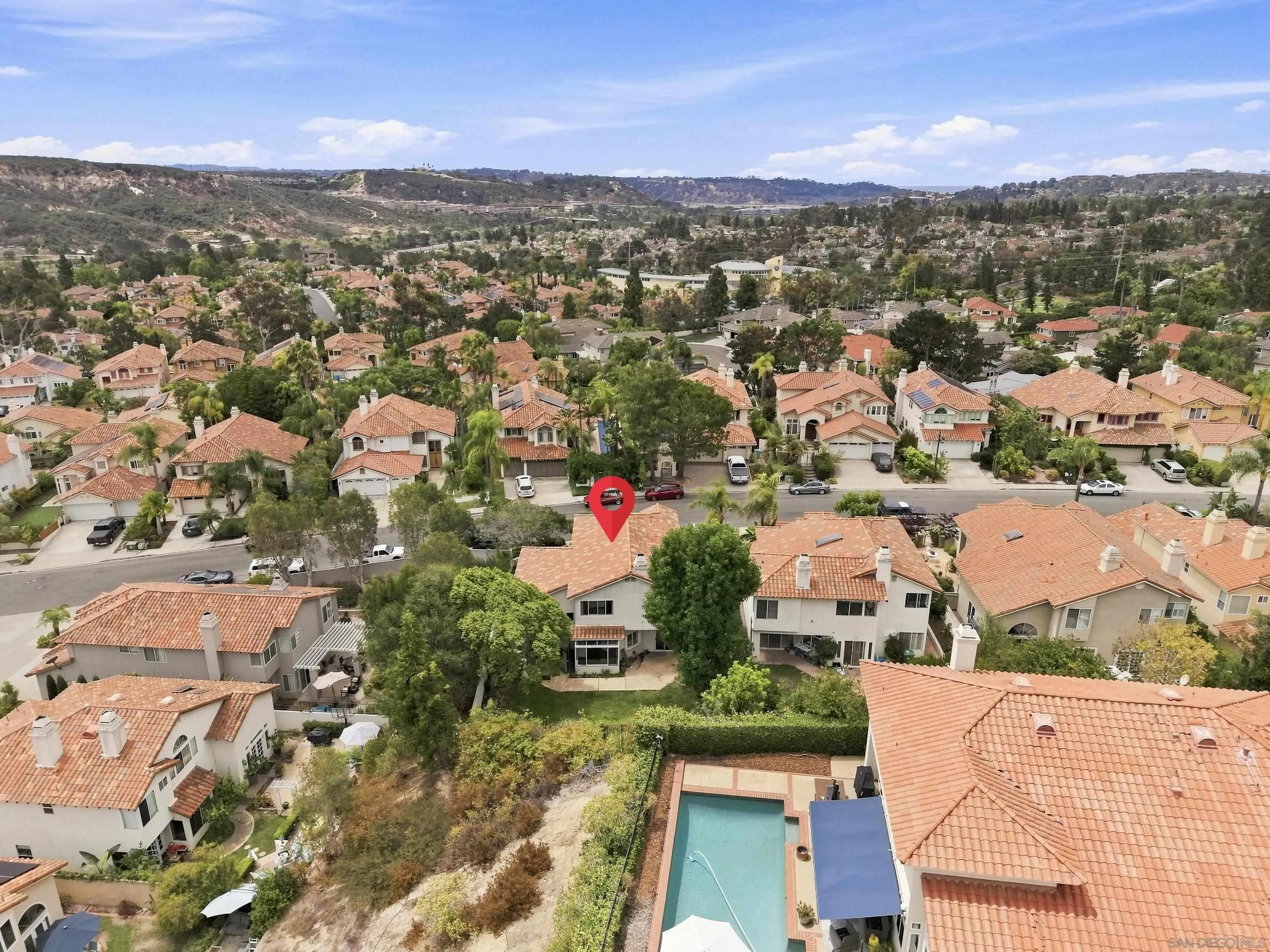 https://cdn.realtyfeed.com/cdn/127/260020018/33e794eb161d765fd71f2e9a8c298a5d.webp