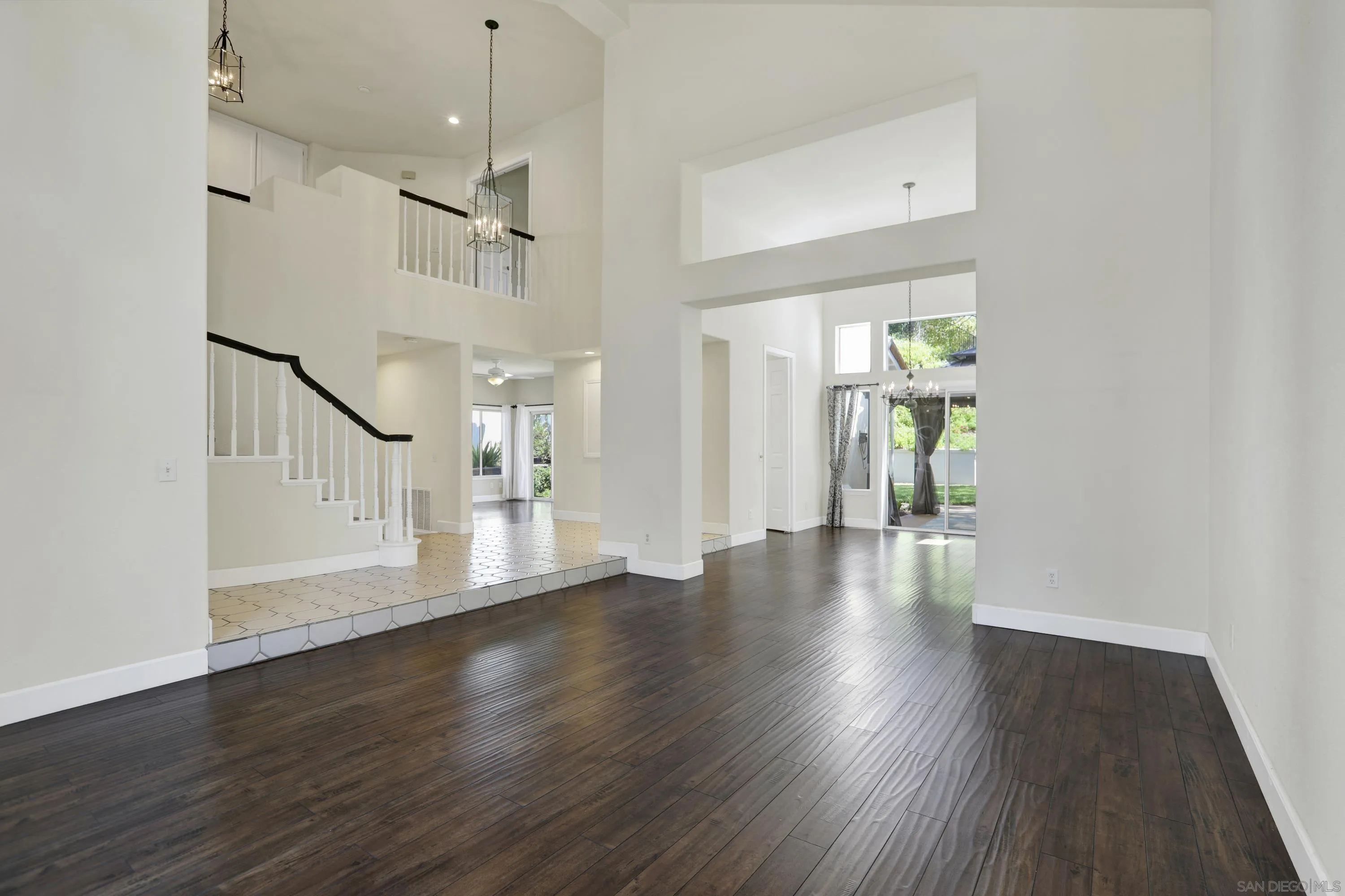 https://cdn.realtyfeed.com/cdn/127/260020018/d19cbe6ee1ddd4e762dd5a6e098ac53b.webp