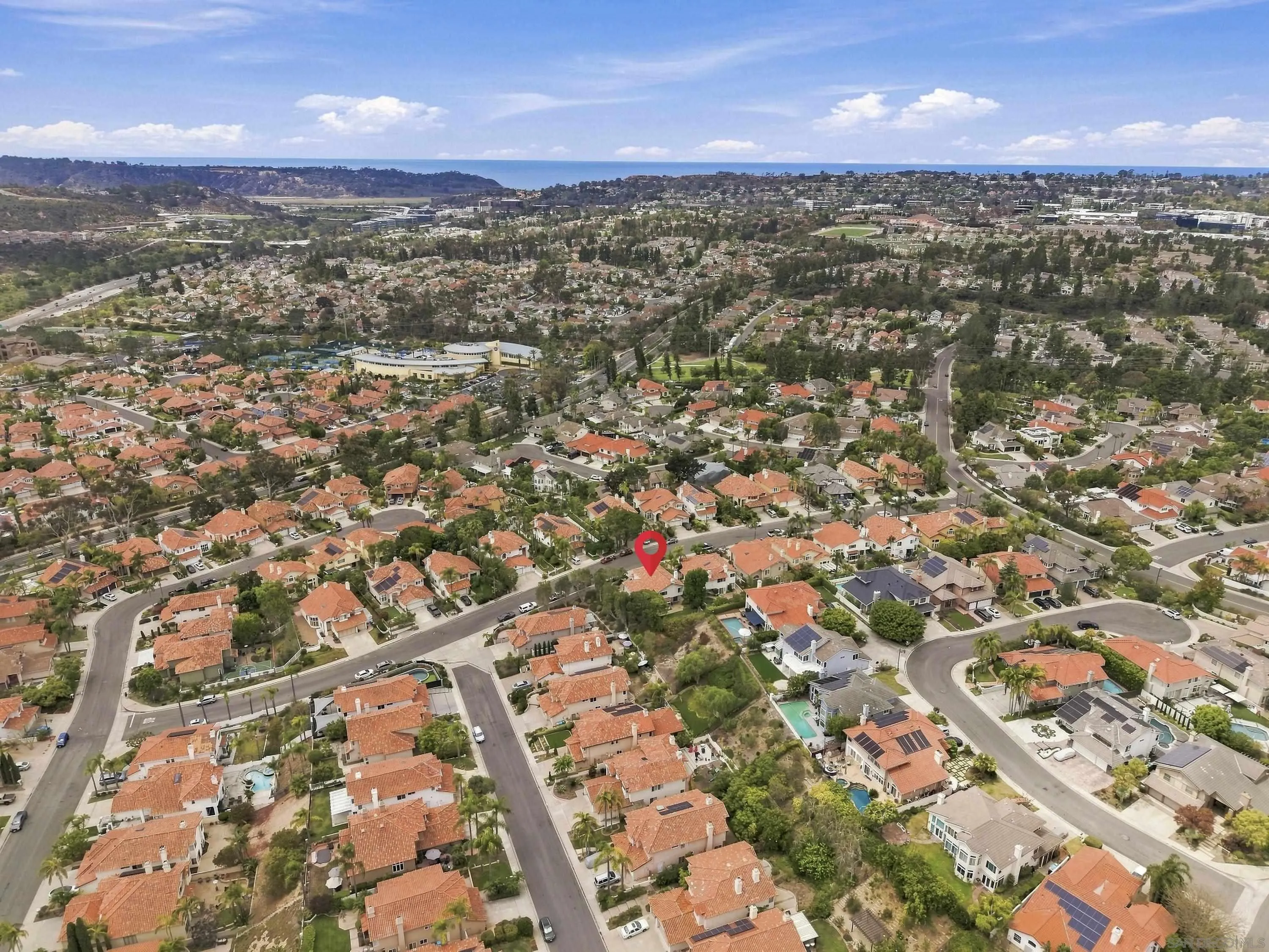 https://cdn.realtyfeed.com/cdn/127/260020018/d19e24a97560bac6dd12e8d7f499b71d.webp
