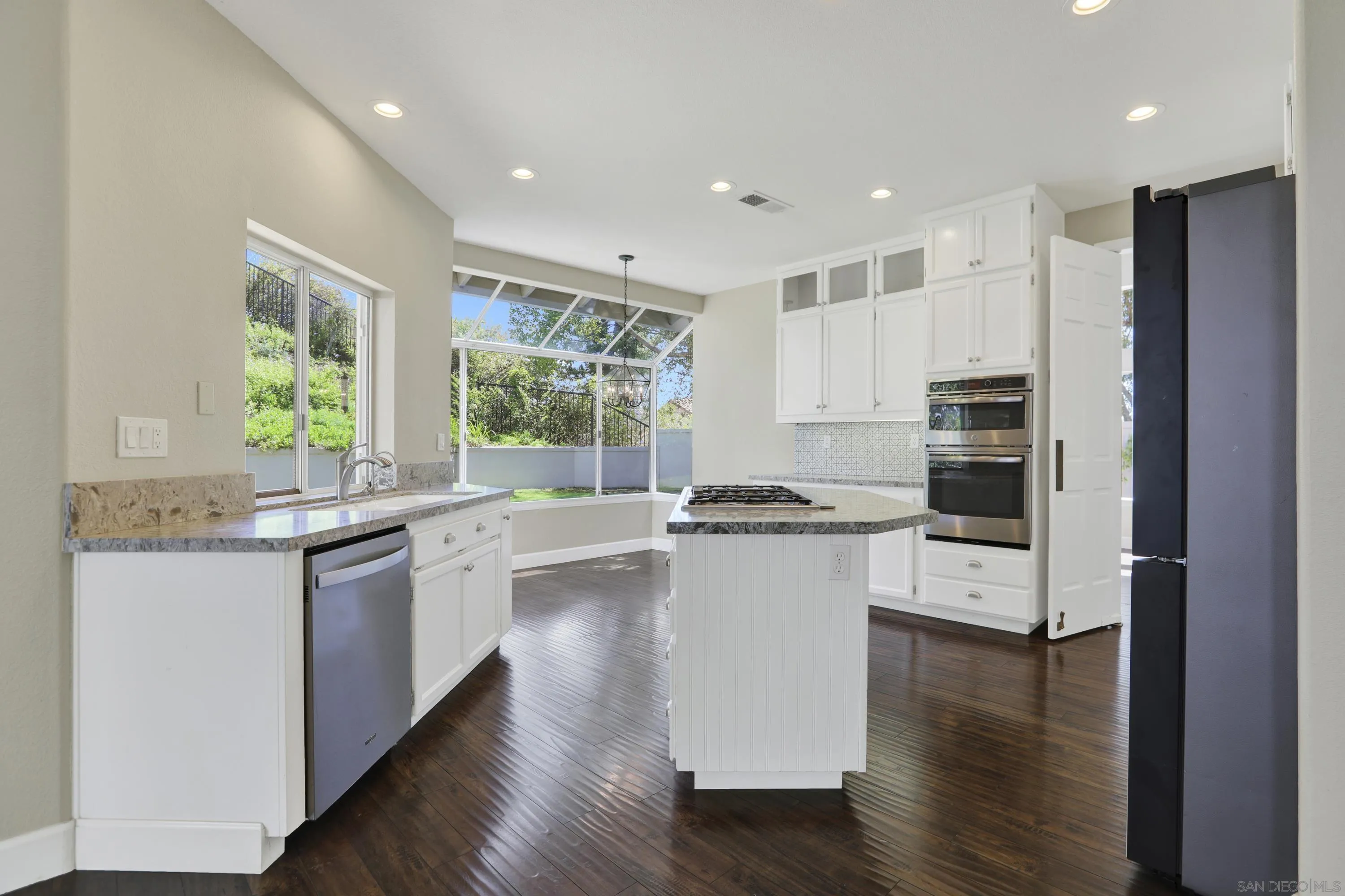 https://cdn.realtyfeed.com/cdn/127/260020018/d73e760654ade10d4d81c51638e06200.webp