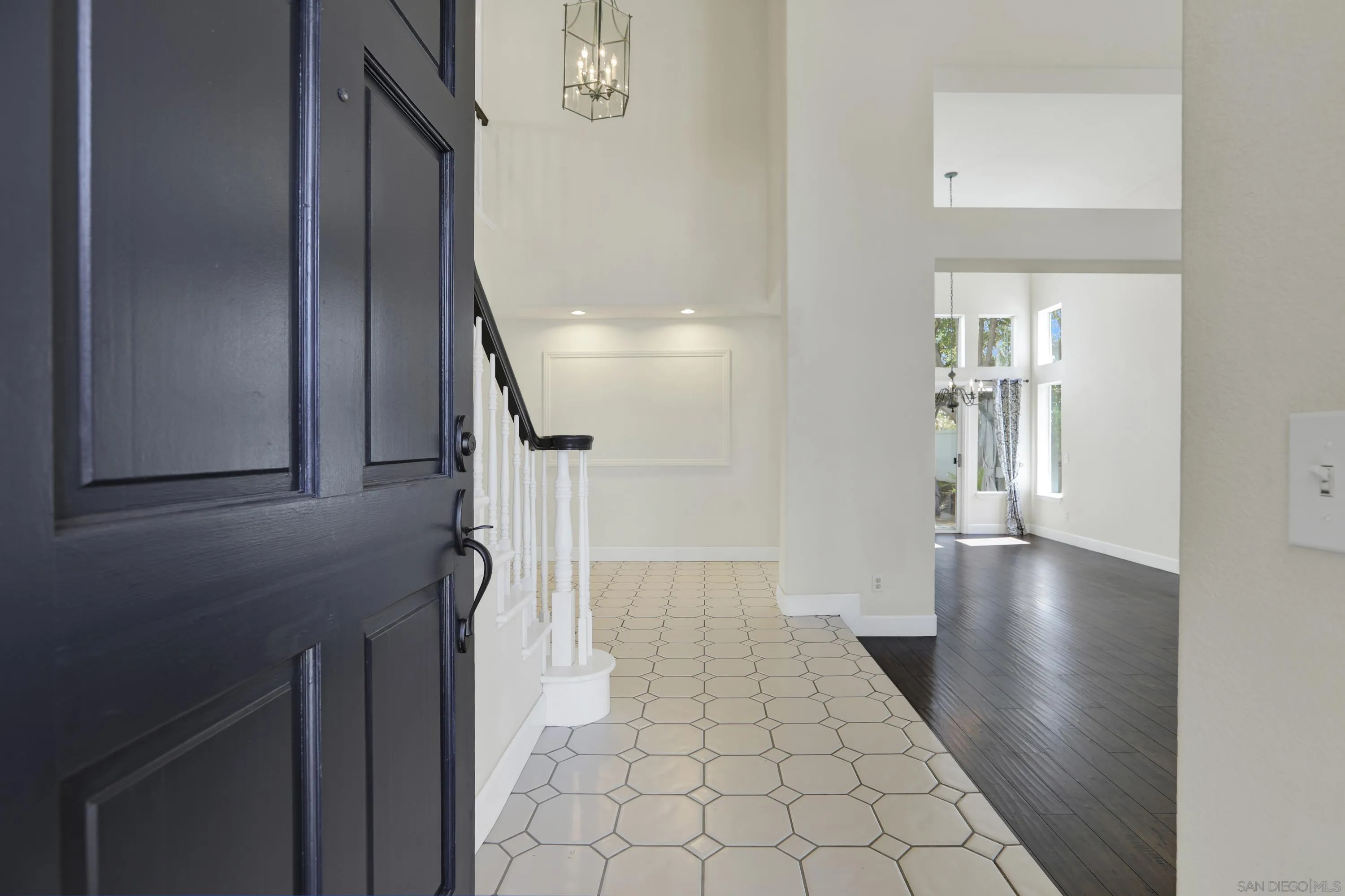 https://cdn.realtyfeed.com/cdn/127/260020018/d9e3c70a71ef25bedc52e504d1f7a0e8.webp
