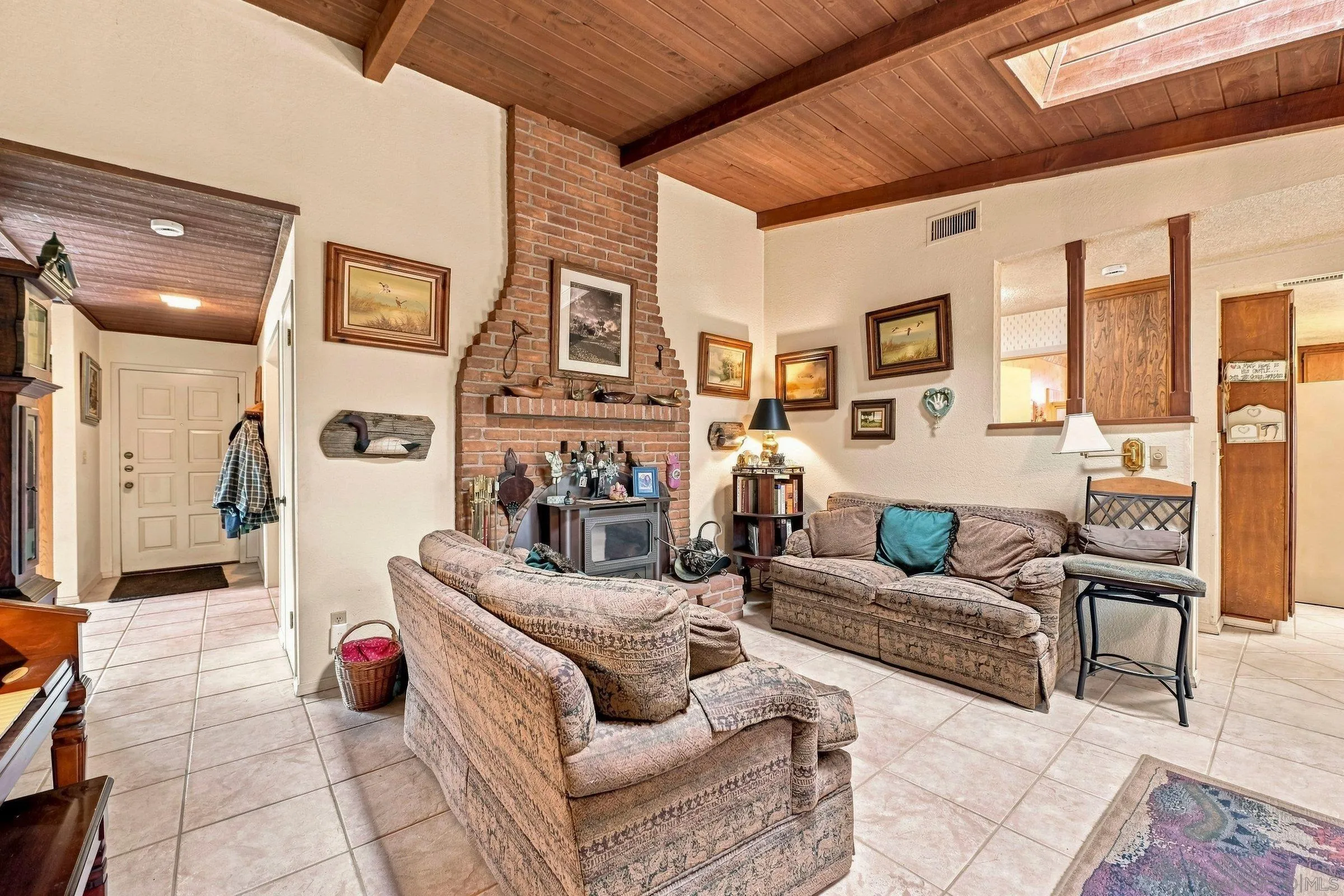 https://cdn.realtyfeed.com/cdn/127/260020020/06128e47e77a9669f76ab04ec4ec1c11.webp