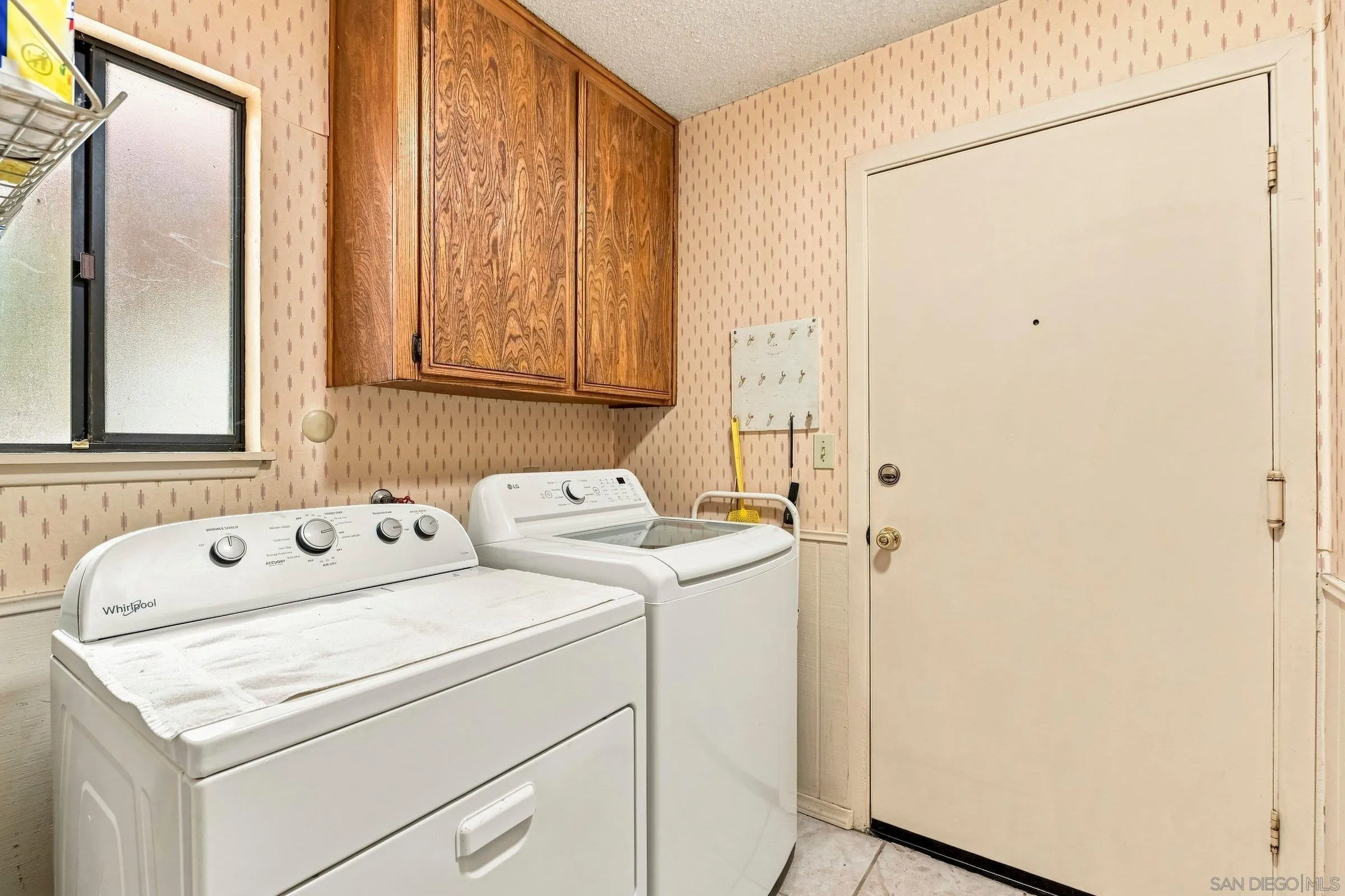 https://cdn.realtyfeed.com/cdn/127/260020020/0709db3e6e28a4b664ee832548c66afc.webp