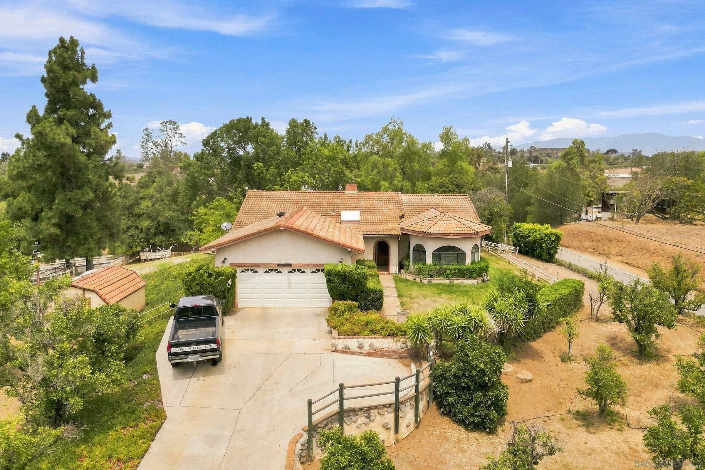 https://cdn.realtyfeed.com/cdn/127/260020020/4f44e3cb039a38a568e115ff55603f38.webp