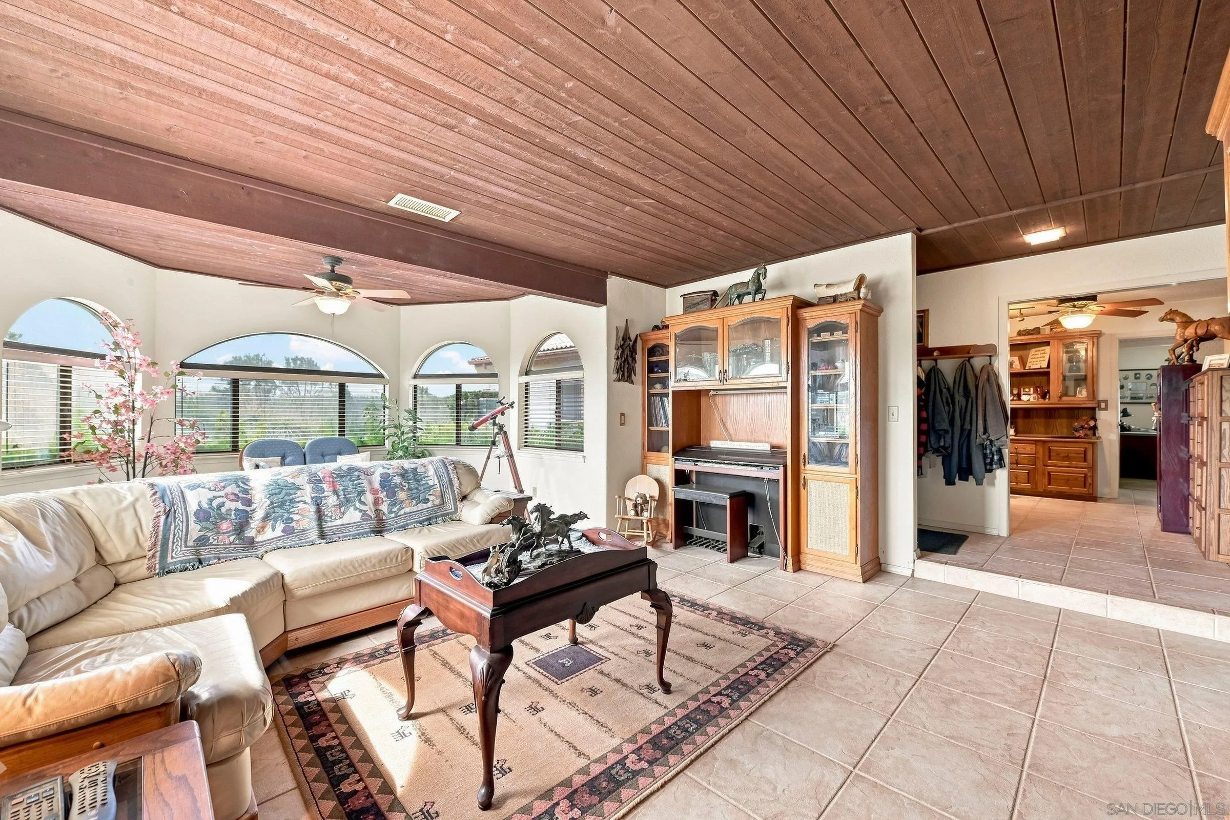 https://cdn.realtyfeed.com/cdn/127/260020020/a0ac7ff5d3a52b44747559ef5648d349.webp