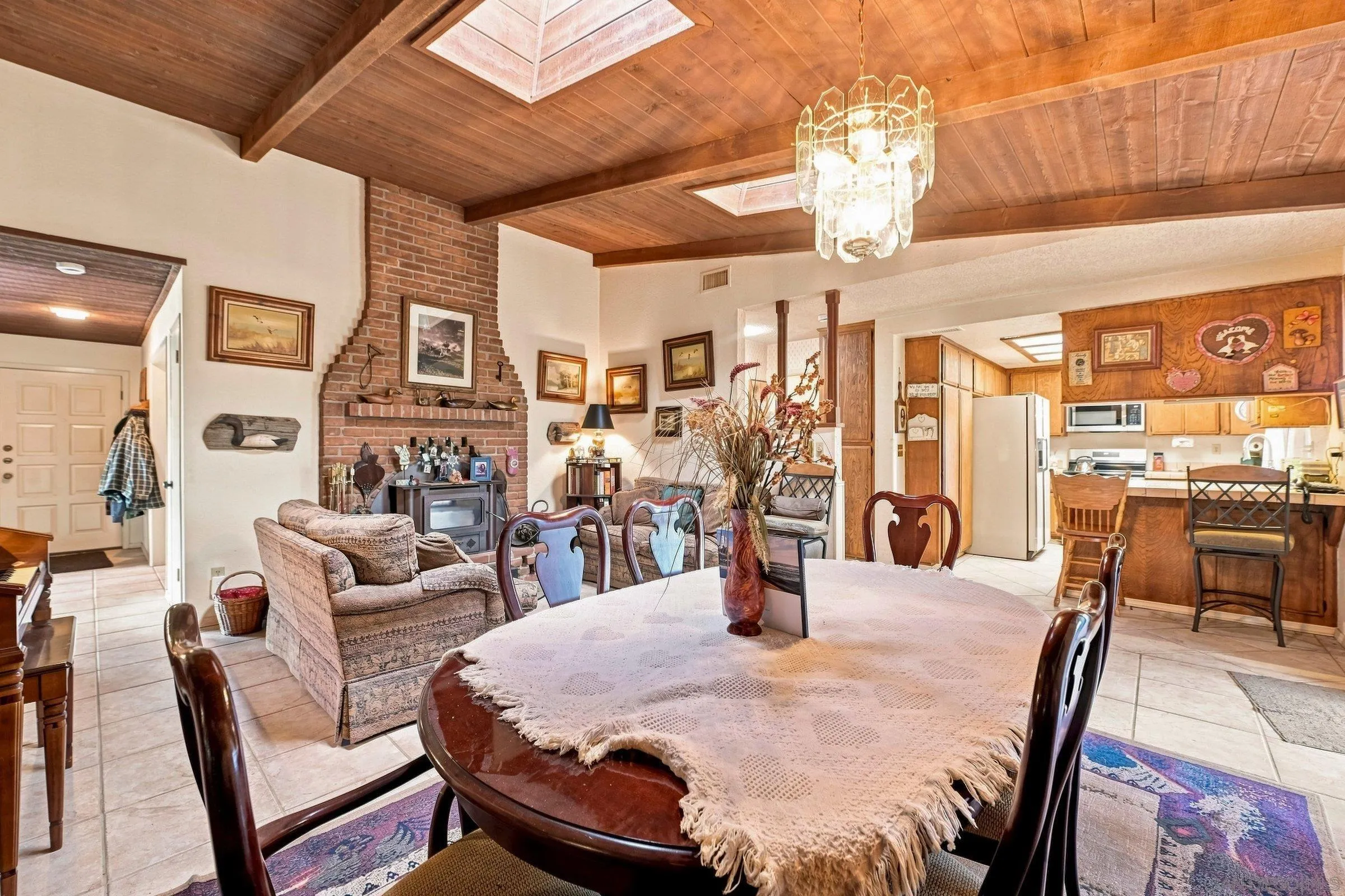 https://cdn.realtyfeed.com/cdn/127/260020020/fff47153fa3048afacb0ccd78a54b4cc.webp