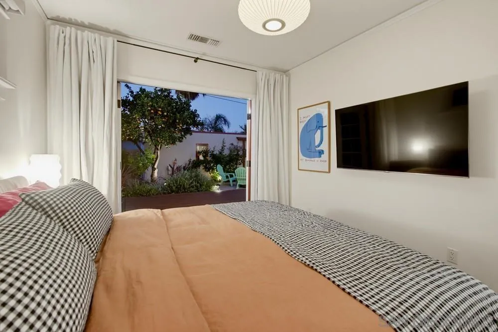 https://cdn.realtyfeed.com/cdn/127/260020021/1b30a1645c97998858cecce8af152f7f.webp