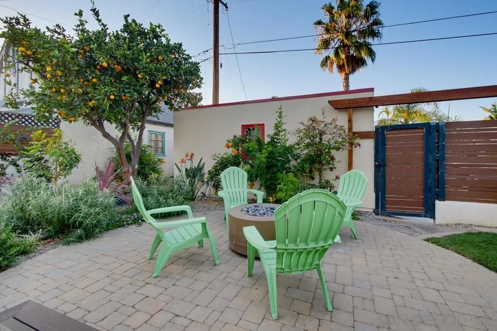 https://cdn.realtyfeed.com/cdn/127/260020021/31c3a0c3d04859eb970889c2ca2adff7.webp