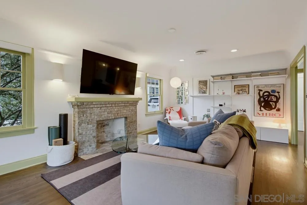 https://cdn.realtyfeed.com/cdn/127/260020021/5bcb48d0e9b6de758c159c3e0497f50d.webp