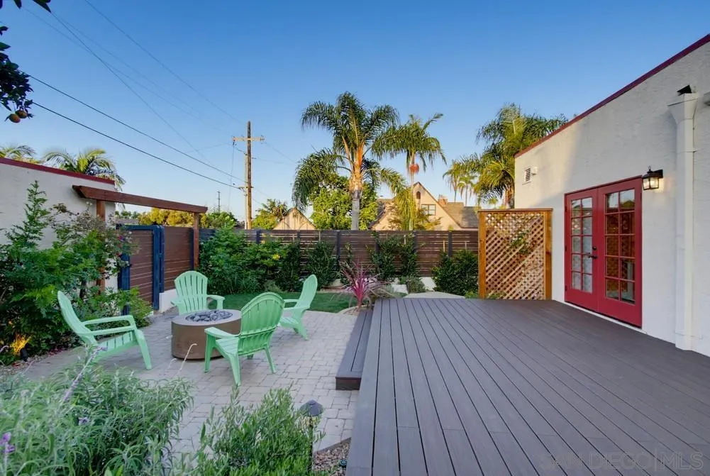 3144 Laurel Street