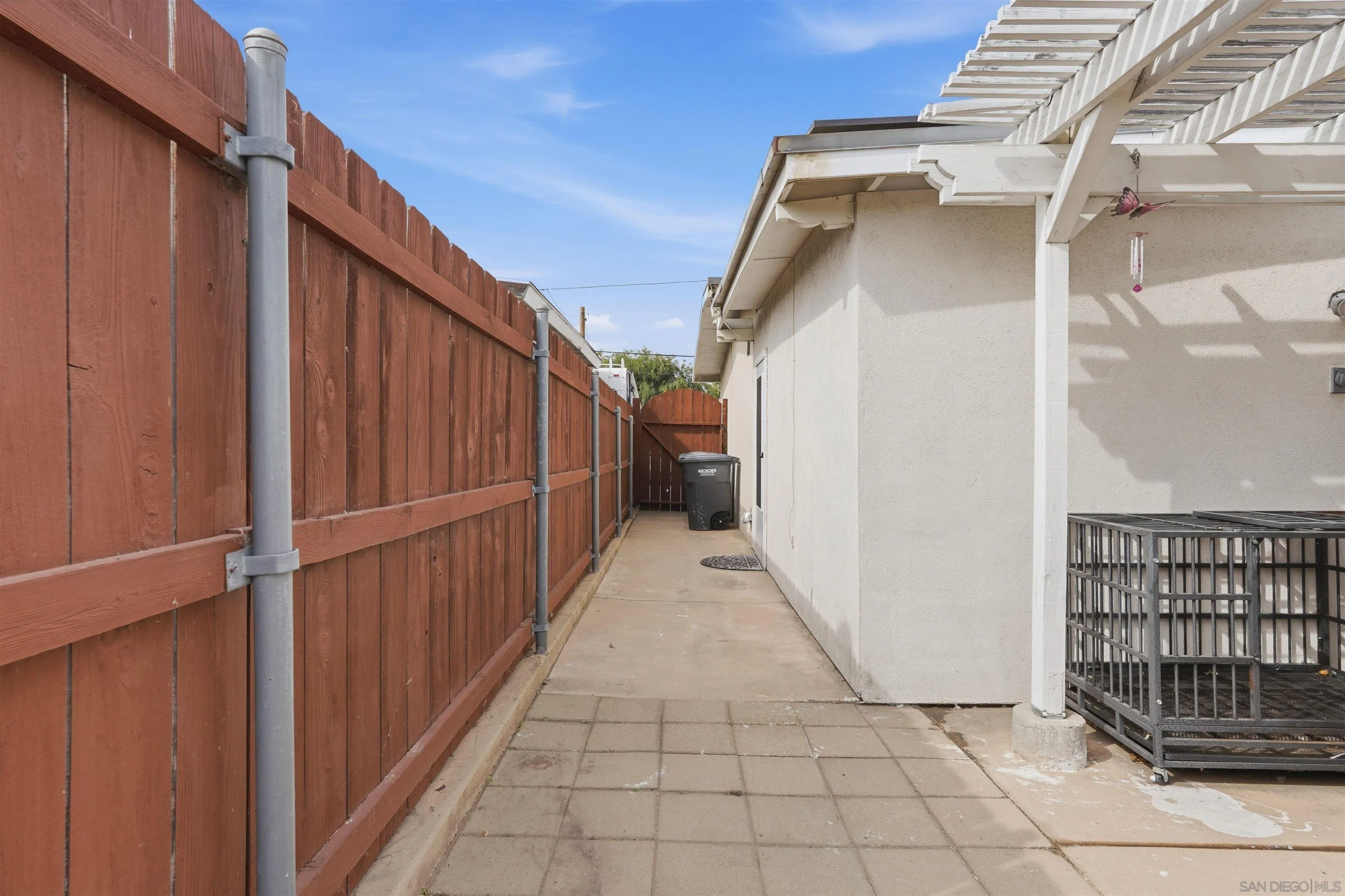 https://cdn.realtyfeed.com/cdn/127/260020022/c1932472c03edd41b0e991b49fa898bb.webp