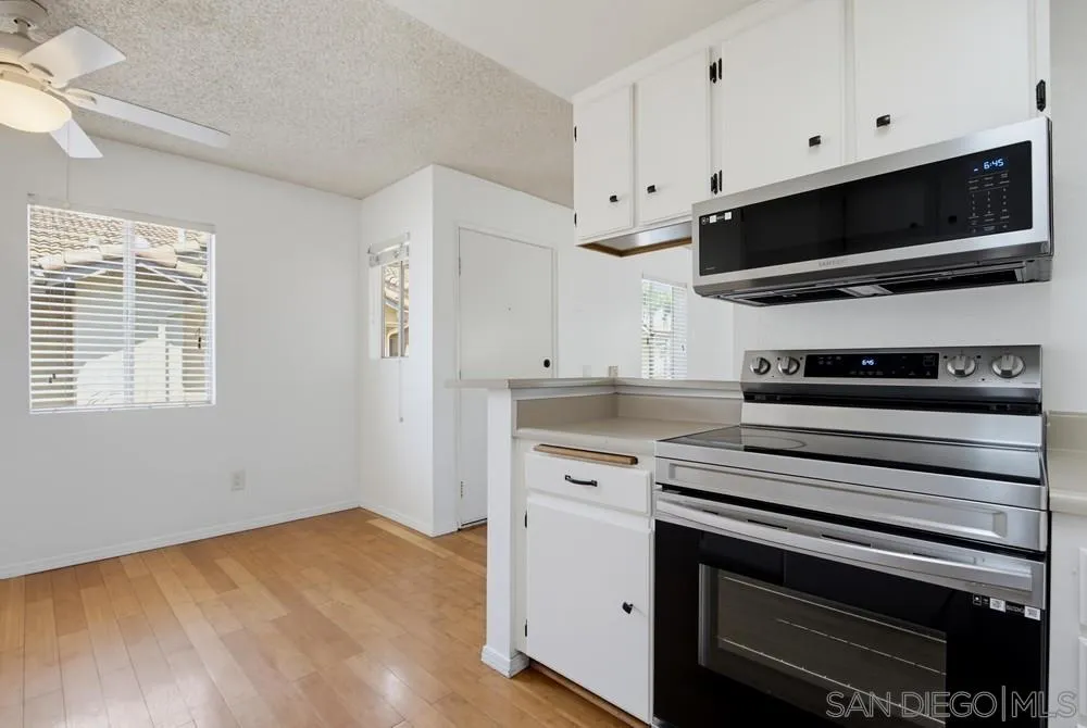 https://cdn.realtyfeed.com/cdn/127/260020025/6442f25d00e3fd252b841353b964cb7b.webp