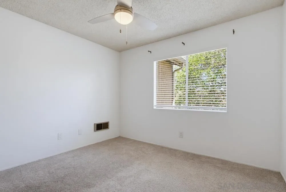 https://cdn.realtyfeed.com/cdn/127/260020025/8a6b53f3fffcd8912440d2e647f49c09.webp