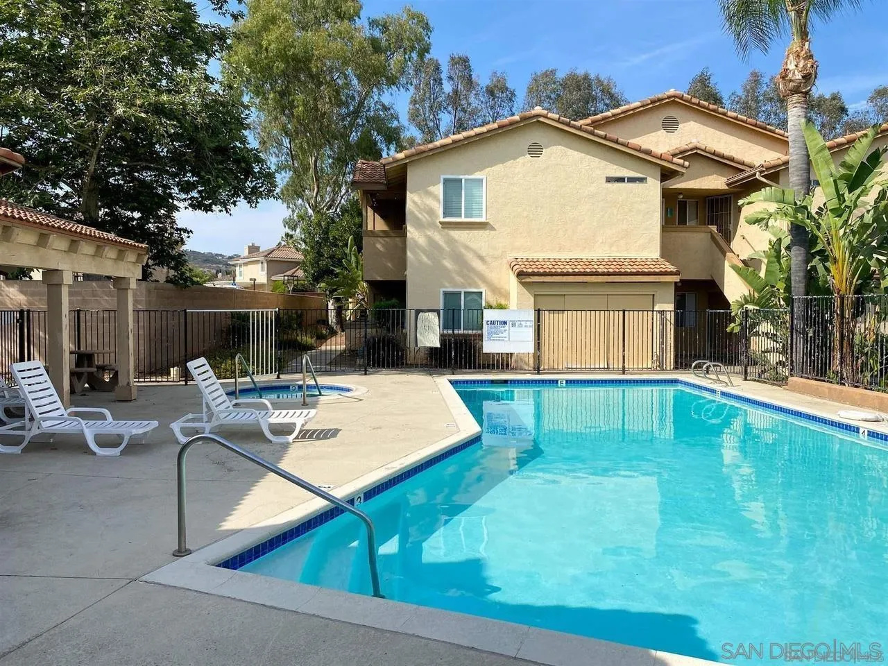 https://cdn.realtyfeed.com/cdn/127/260020025/8e58faa6ab6c4144287e5814a43b8d16.webp