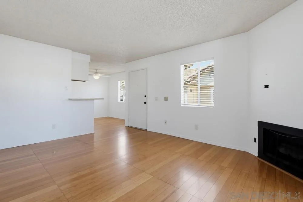 https://cdn.realtyfeed.com/cdn/127/260020025/a7532913dd9578388b33ad317f9cbcff.webp