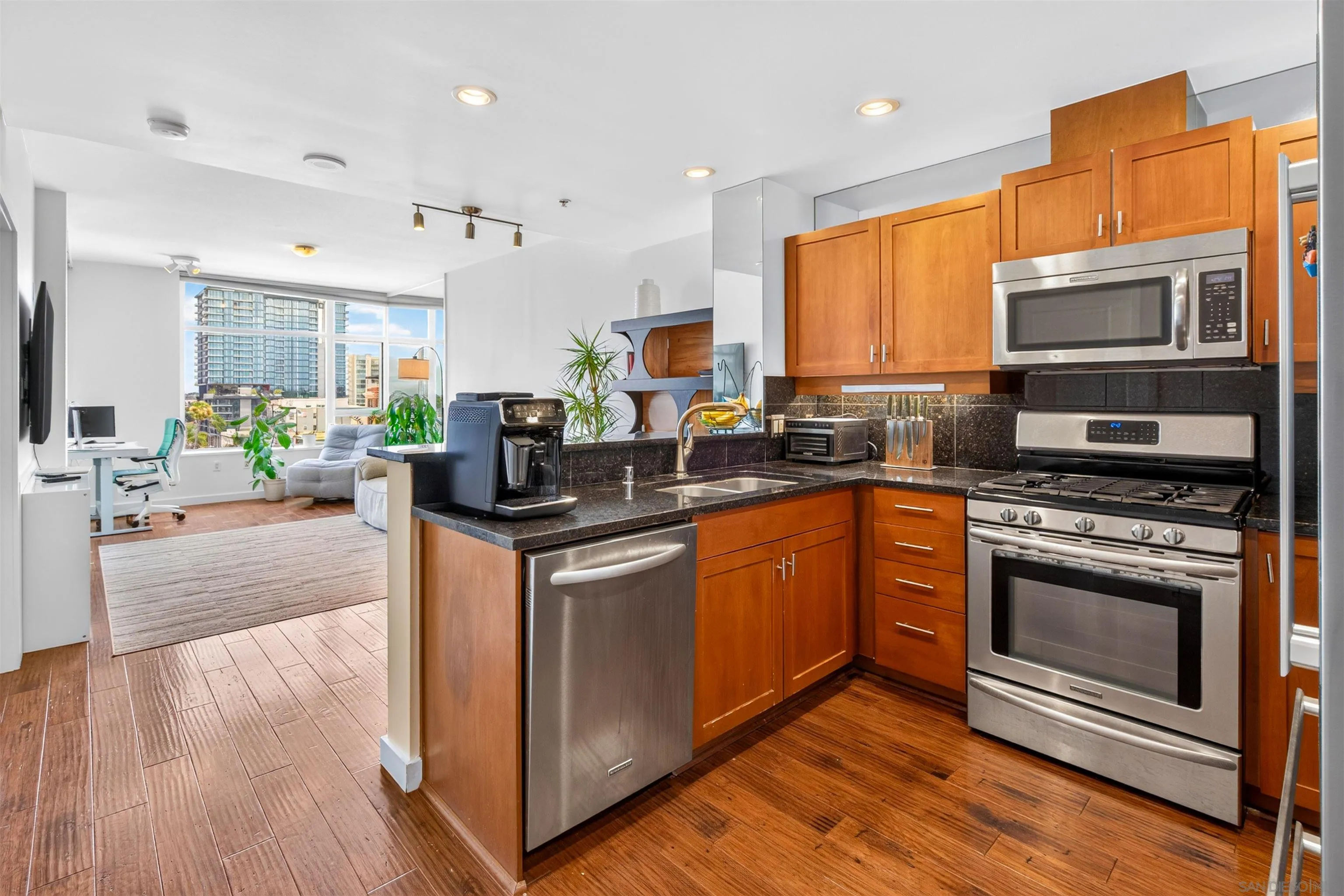 Photo #6: 260020027 Listing: Photo #6