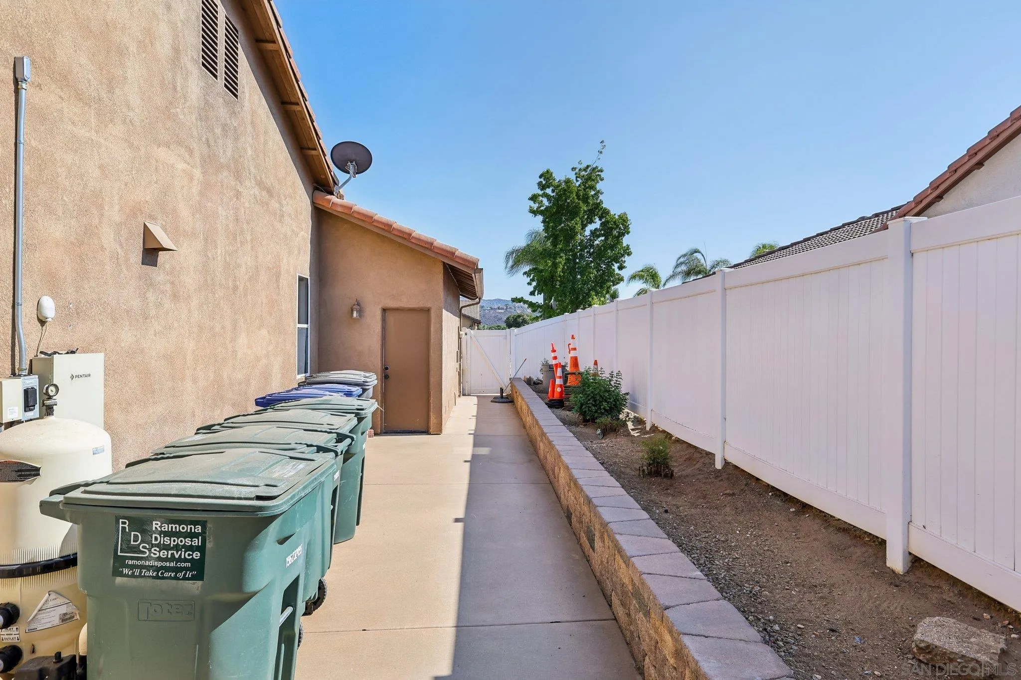 https://cdn.realtyfeed.com/cdn/127/260020029/13ff9c1f1a8a322fa86390daf1e917fd.webp