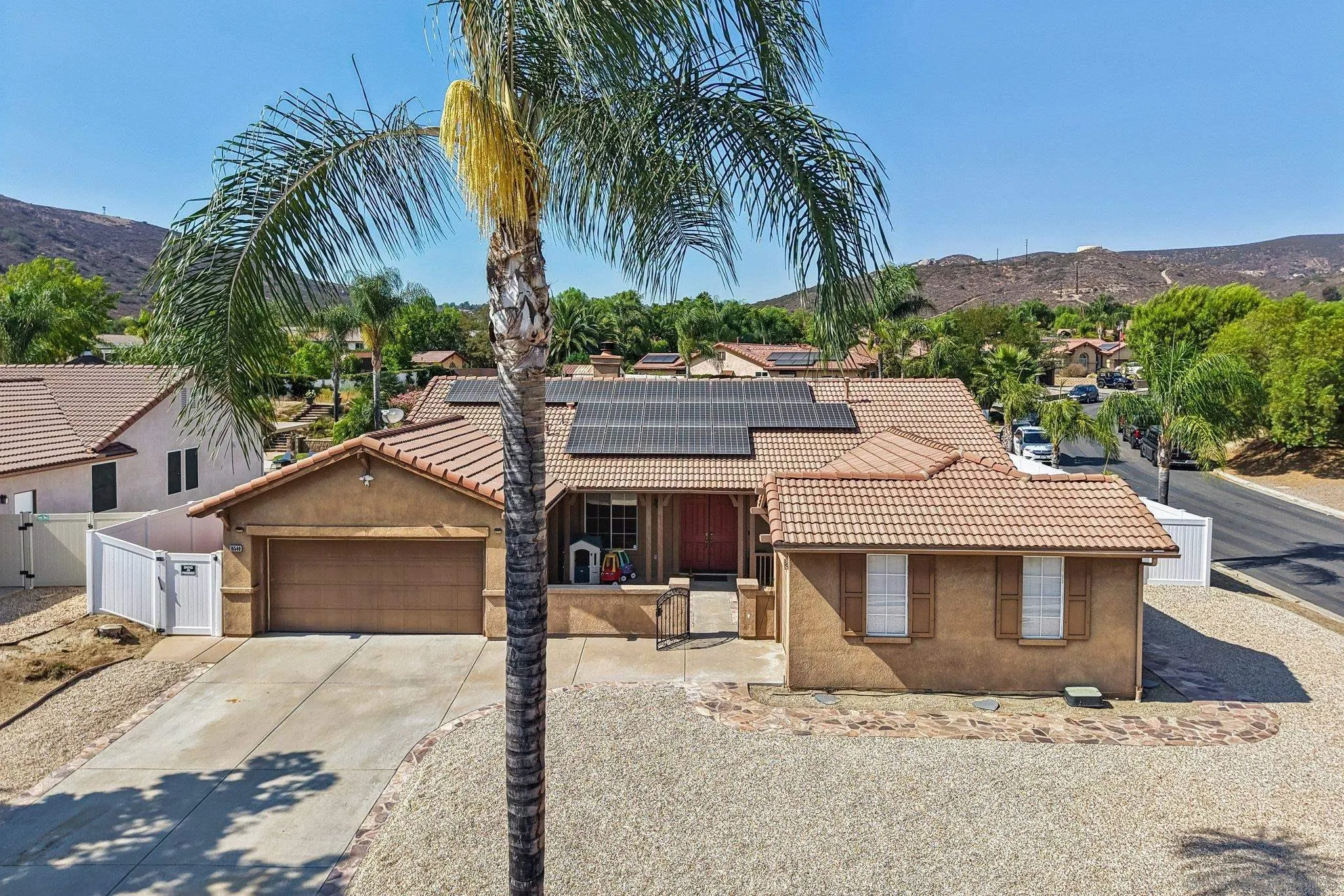 https://cdn.realtyfeed.com/cdn/127/260020029/2deabe7fd196d76afc84f12d787f6c3b.webp
