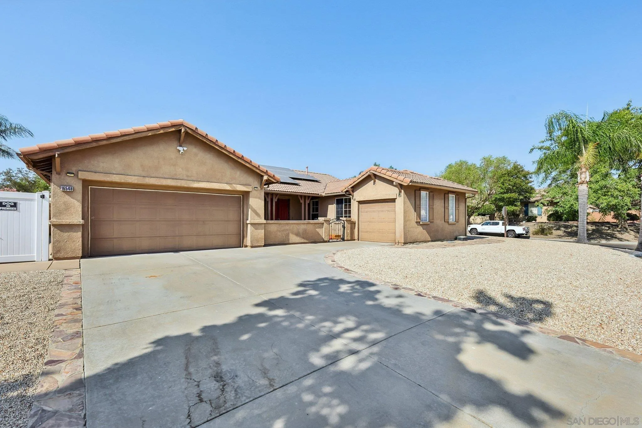 https://cdn.realtyfeed.com/cdn/127/260020029/325484d2b2543aec3466c0d91c3940bf.webp