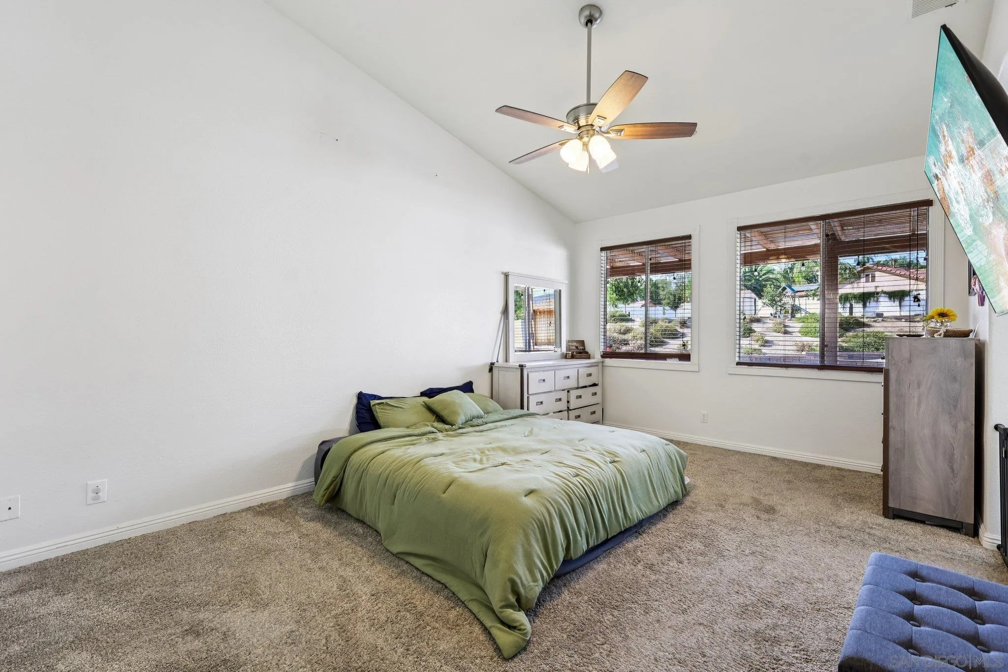 https://cdn.realtyfeed.com/cdn/127/260020029/4e3525e6e6a3a36c6481c1e46f4e8f3d.webp