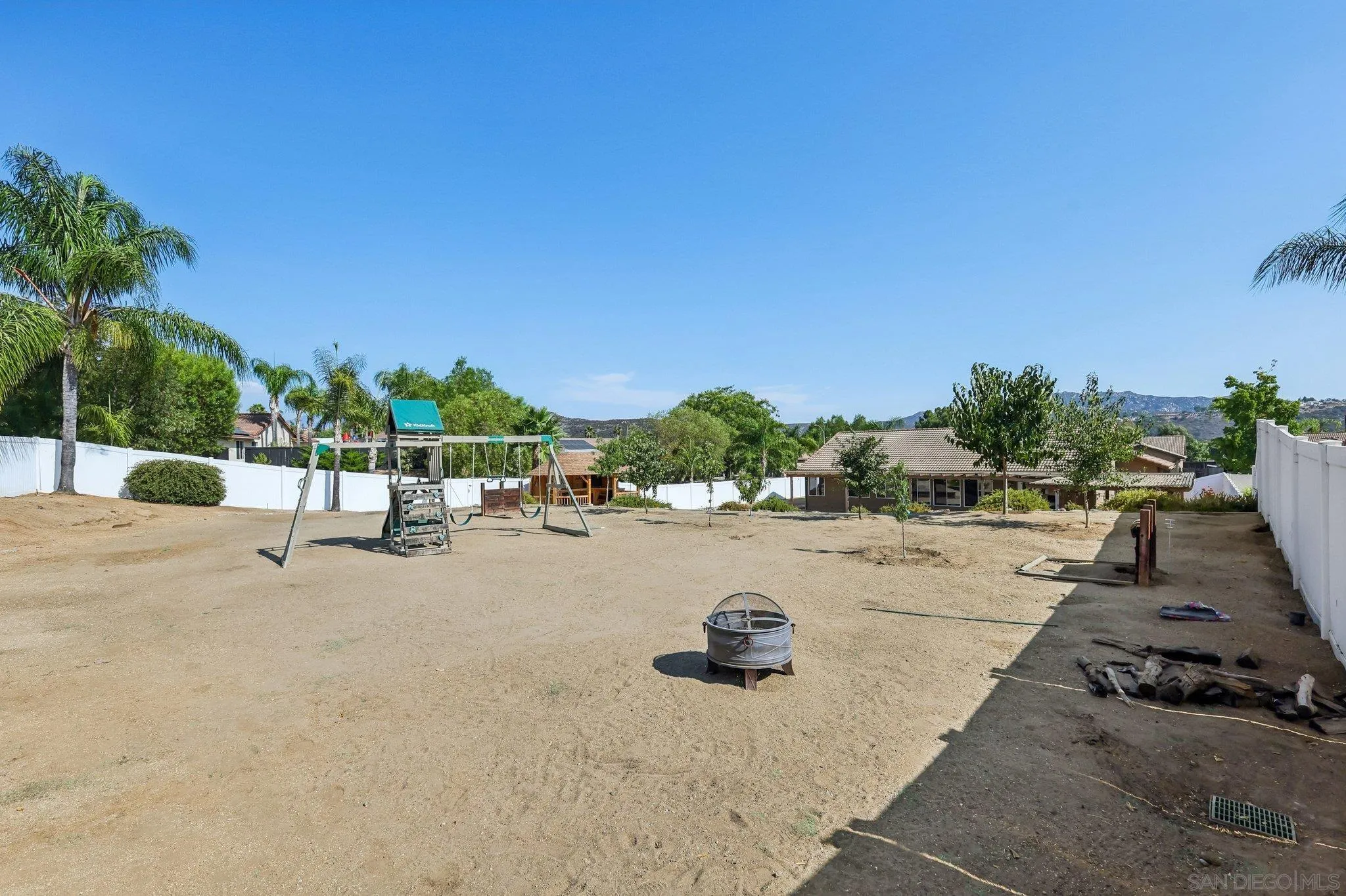 https://cdn.realtyfeed.com/cdn/127/260020029/5d5015e8c9a8c1d1e5272bc9d55c0c0f.webp