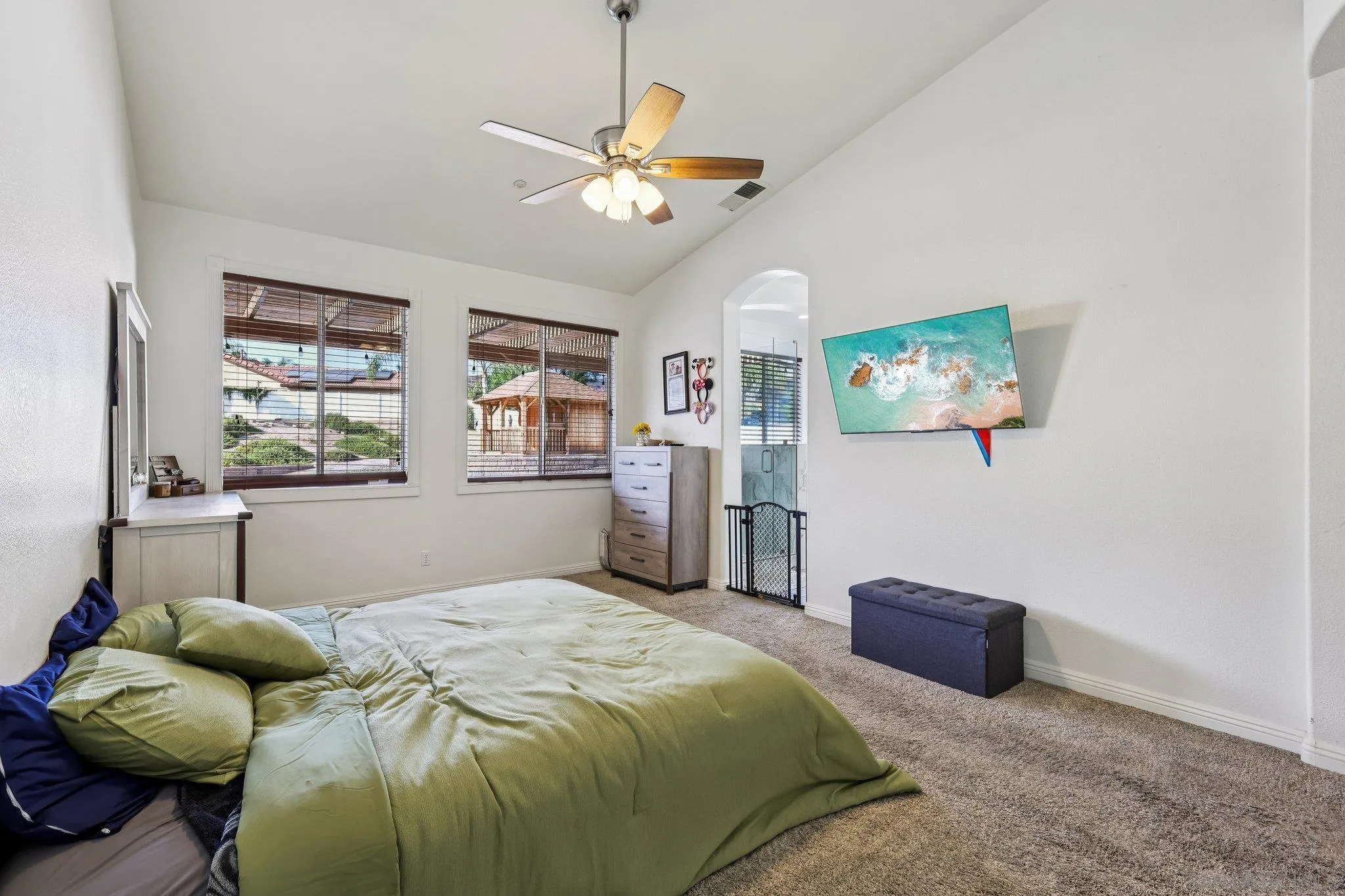 https://cdn.realtyfeed.com/cdn/127/260020029/d7e8202a557eac65831447789d54c4f3.webp