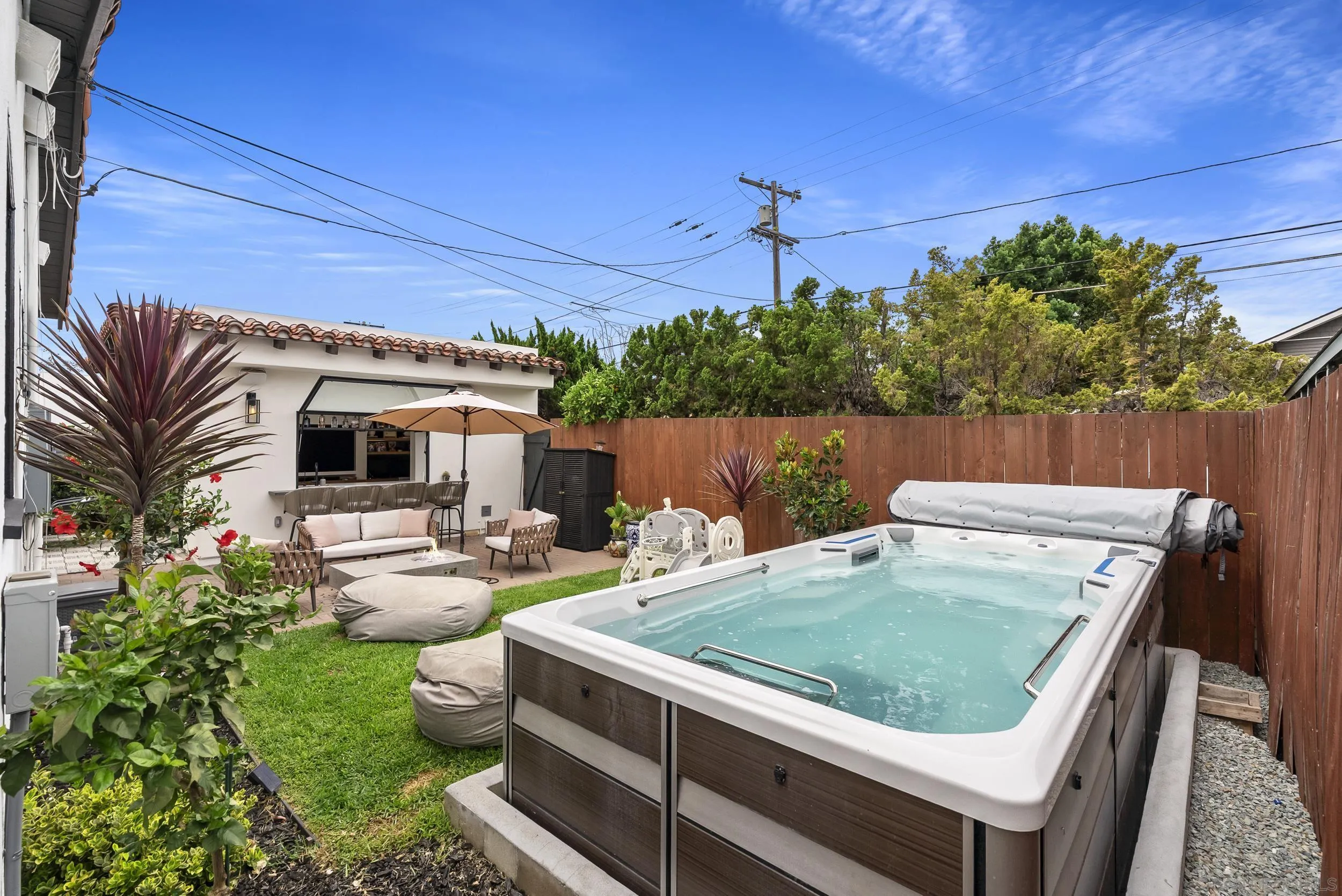 https://cdn.realtyfeed.com/cdn/127/260020030/56d61175ab0e9984b0b13321ae9cb831.webp