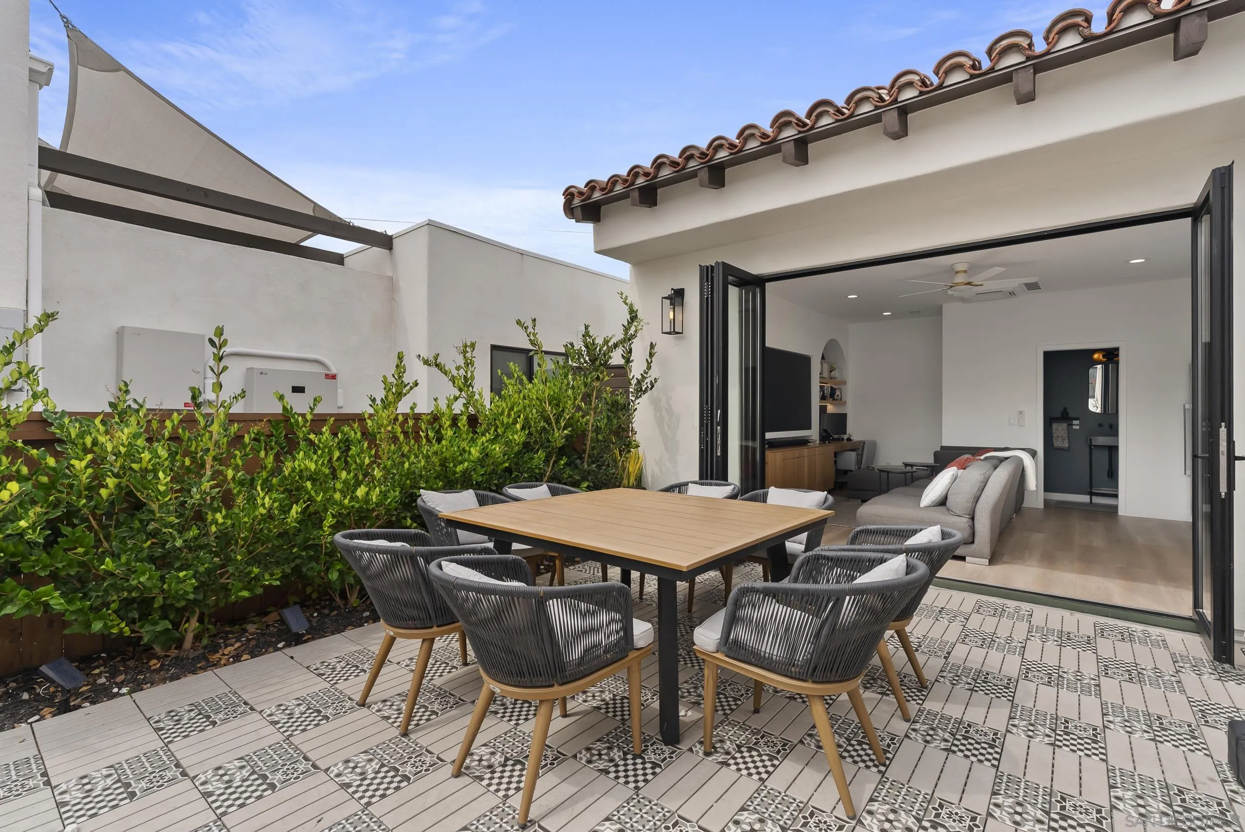 https://cdn.realtyfeed.com/cdn/127/260020030/6a141493b50a1e5a54f04e980d250894.webp