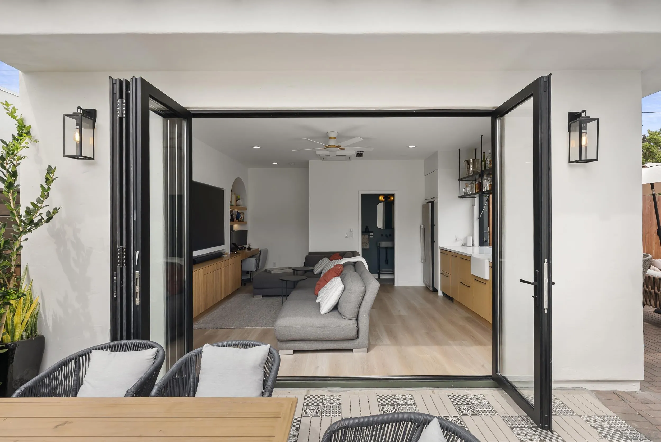 https://cdn.realtyfeed.com/cdn/127/260020030/7e41bc15356962527ee438915319814d.webp