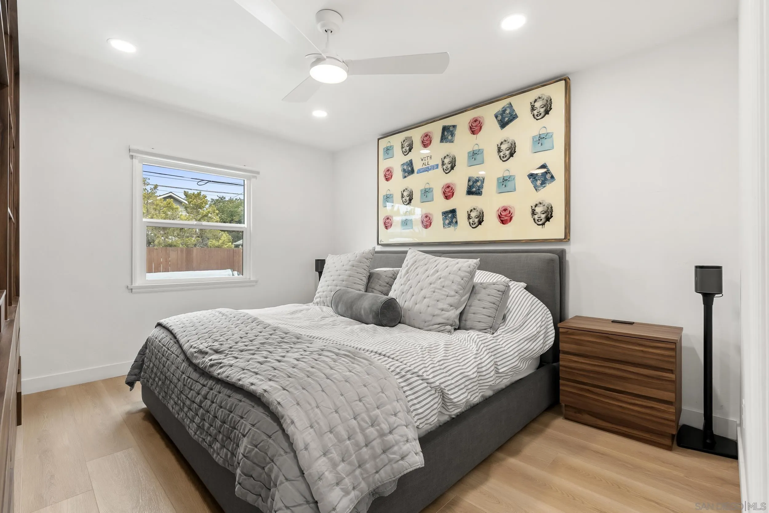 https://cdn.realtyfeed.com/cdn/127/260020030/ac43d093f5a5c5cdcfb707f0d66b79ed.webp