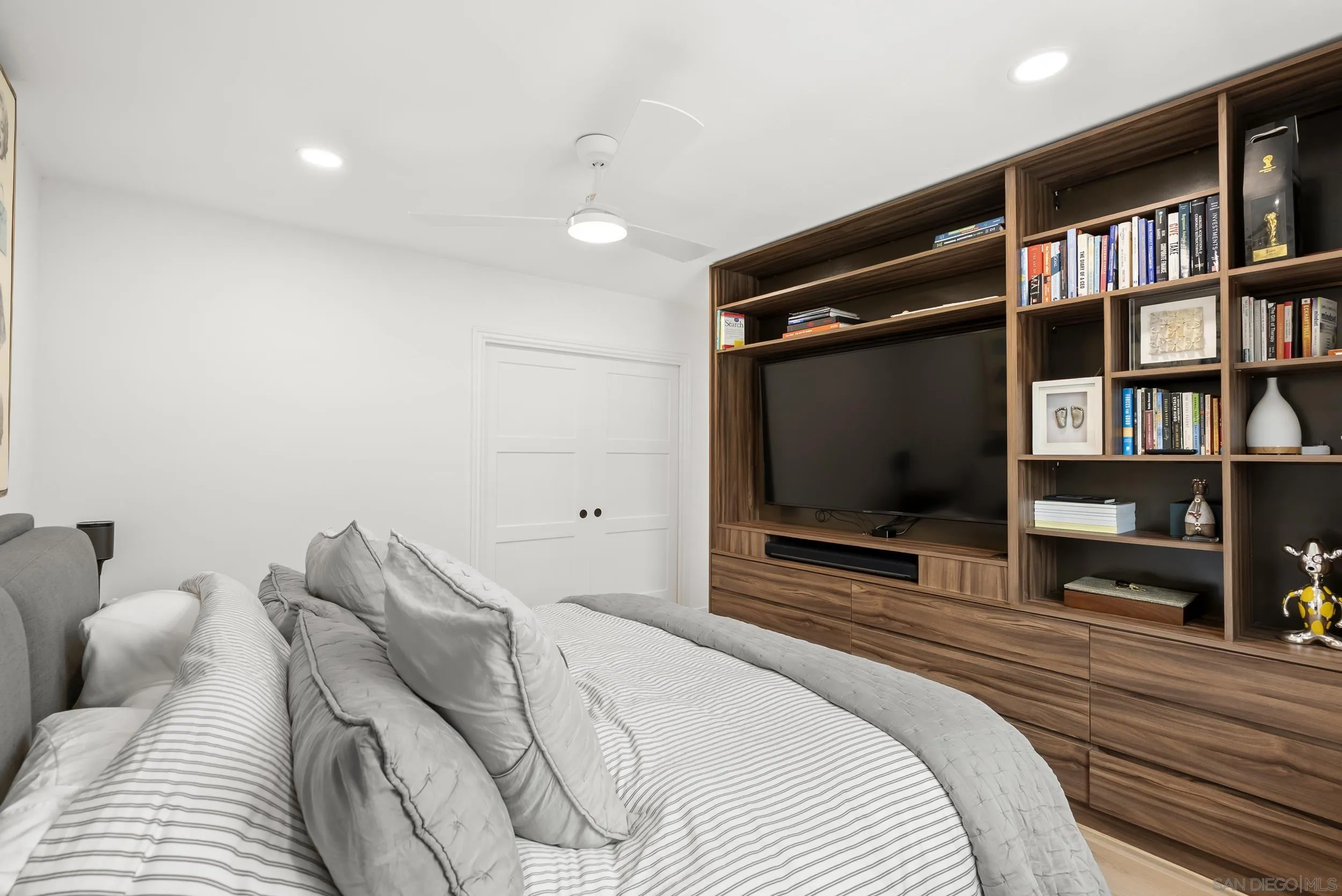 https://cdn.realtyfeed.com/cdn/127/260020030/cc4a1f724c8fbee280099bb1c502c04f.webp